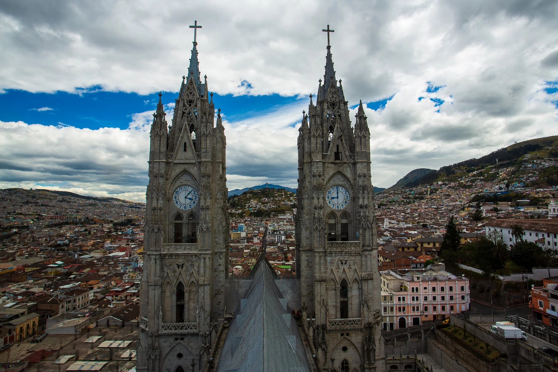Basílica del Voto Nacional-0001.jpg