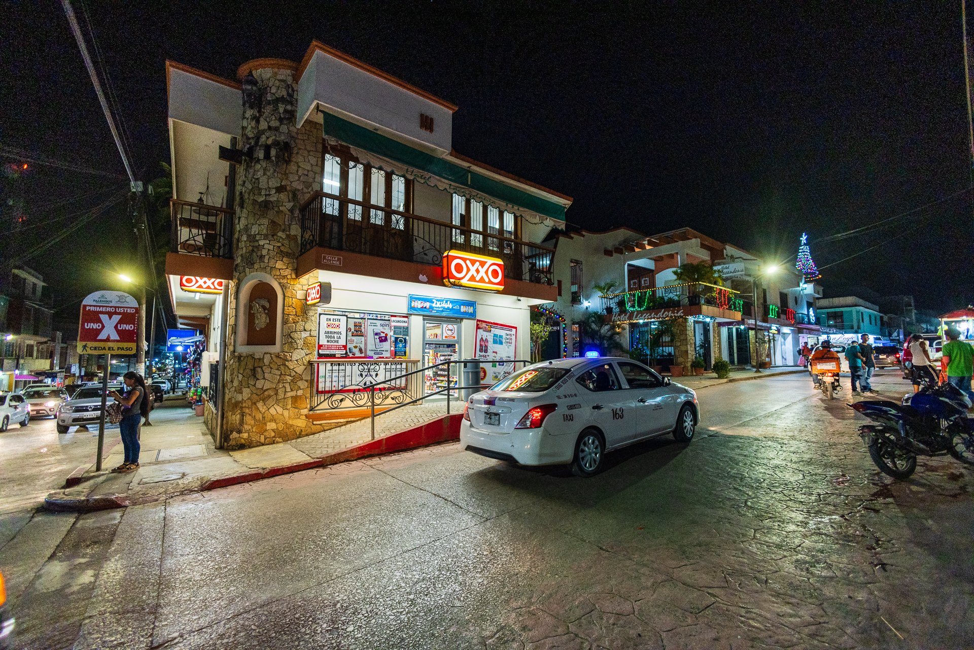 Canon EOS R5 | Canon RF 16mm F2.8 STM | ISO3200 | f3.2 | 1/125s