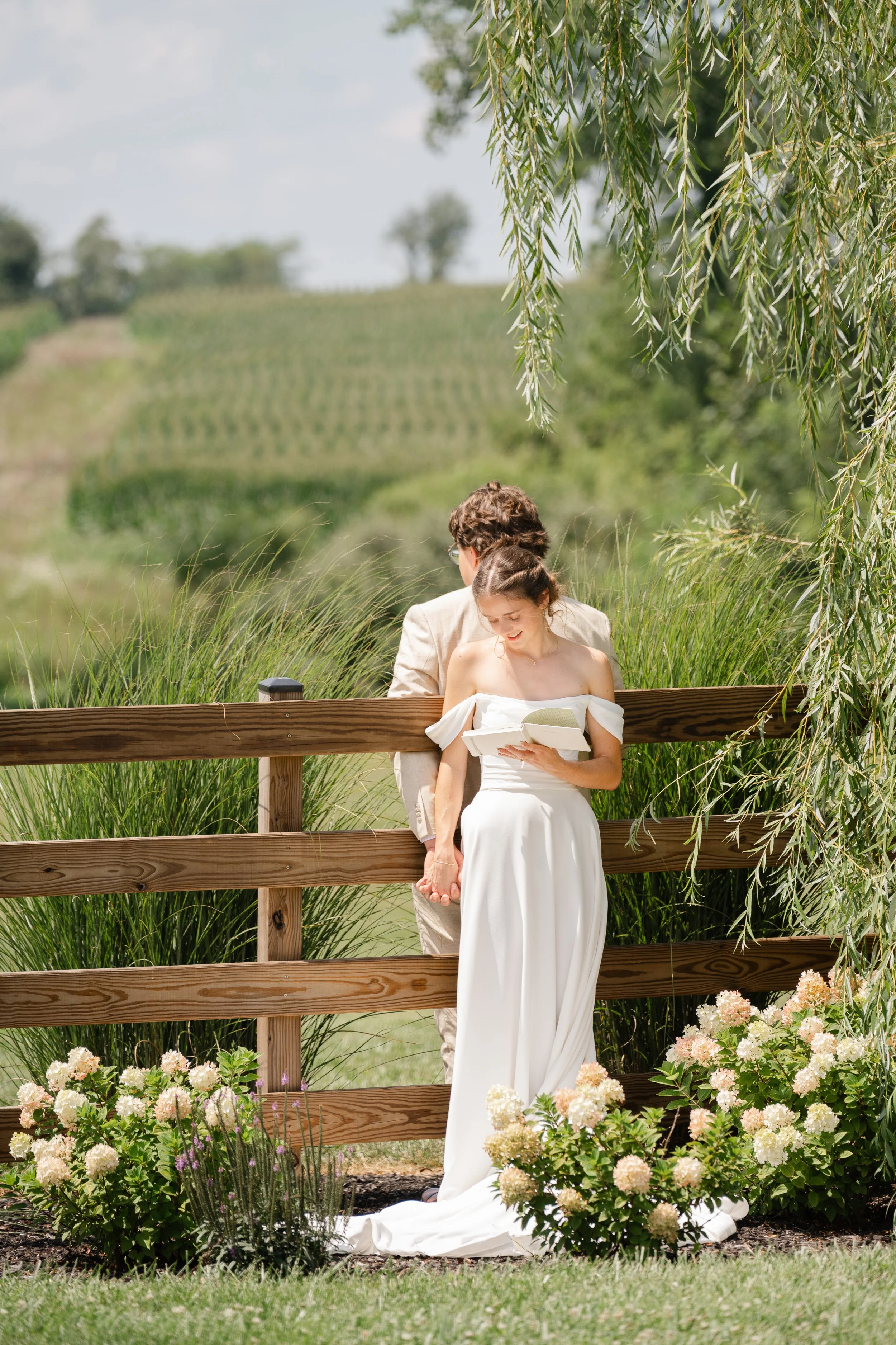 bride and groom -13.jpg