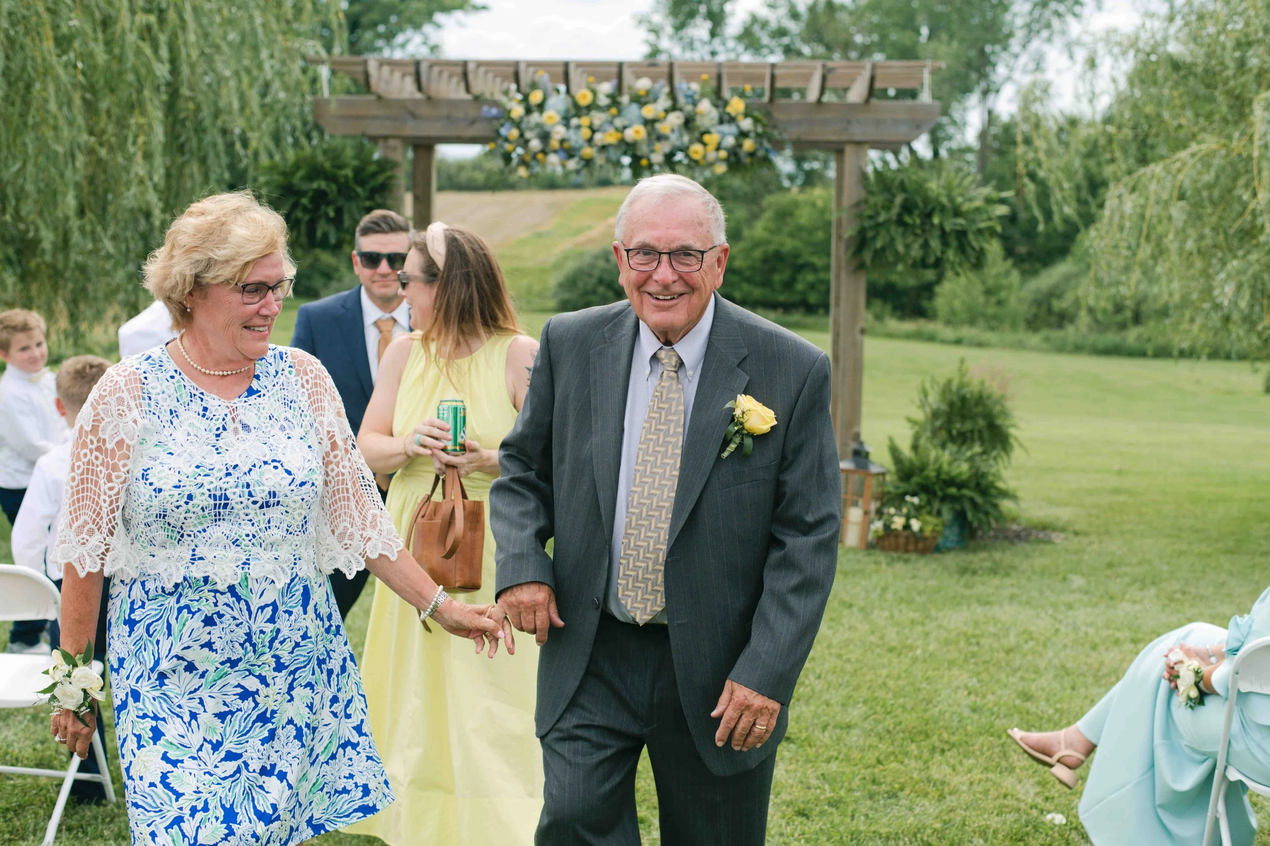 wedding-ceremony-rustic-barn-at-hopewell-2026-90.jpg