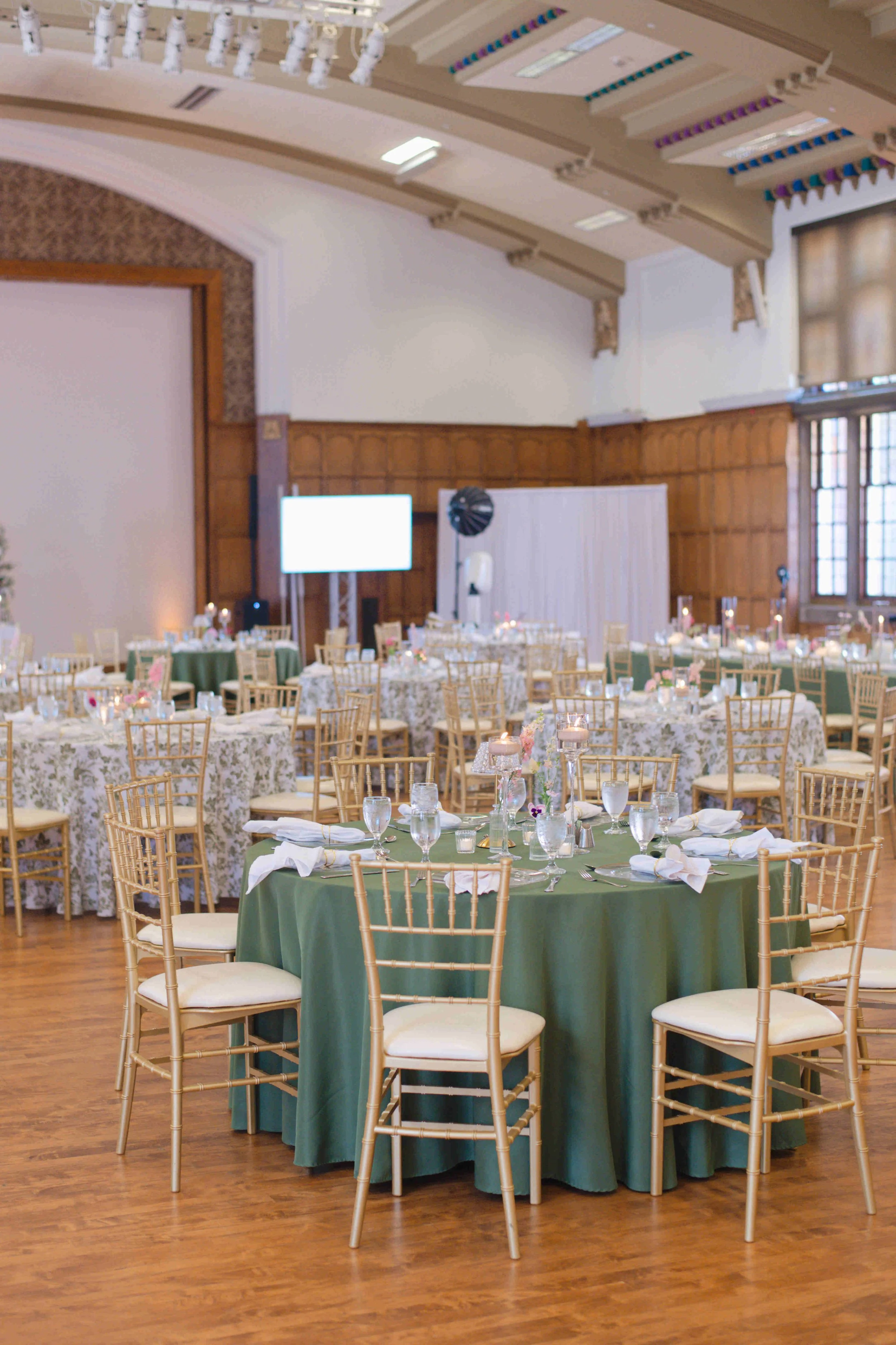Wedding-reception-Purdue-University-Union-table-flowers-01.jpg
