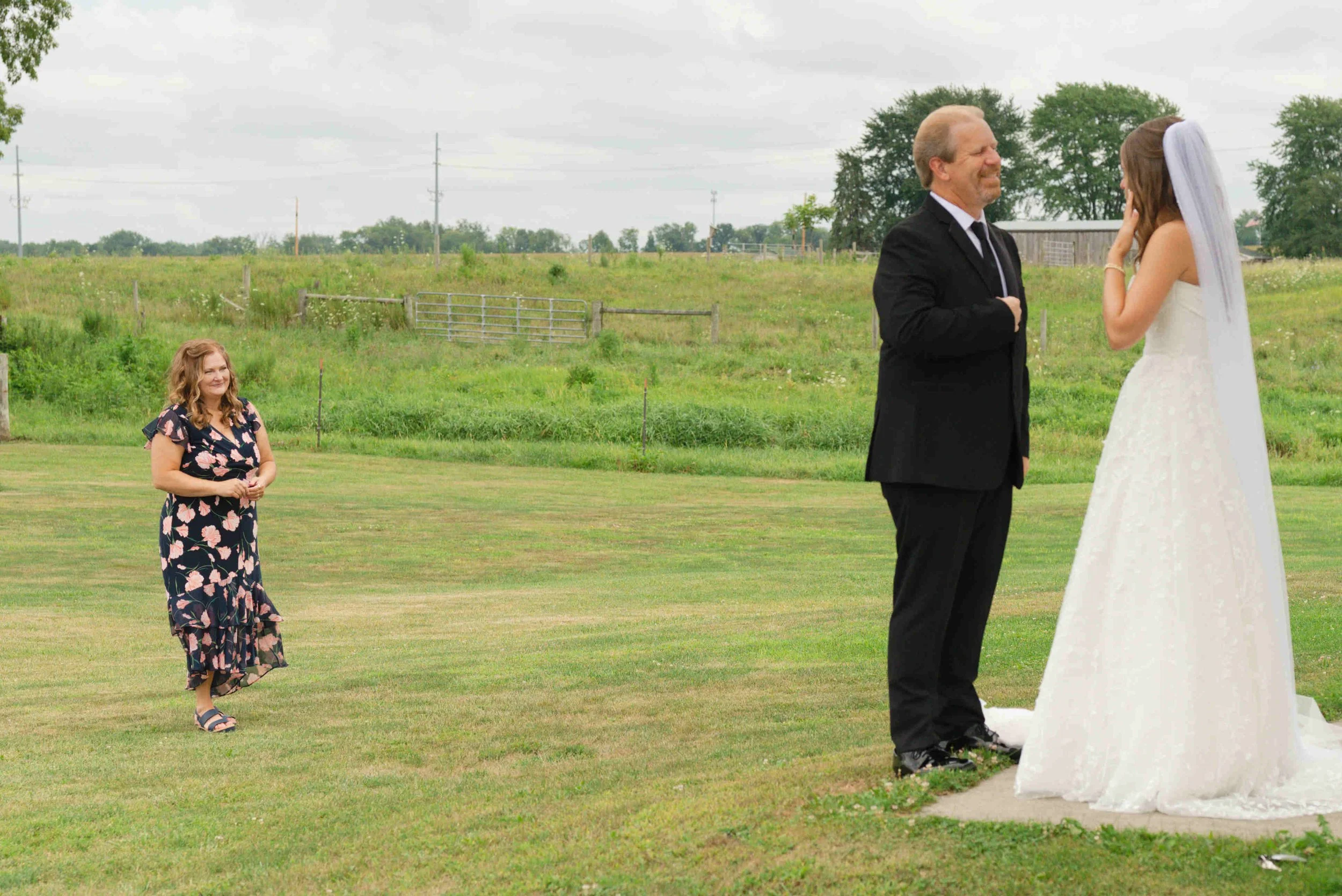 Wedding-For-Lou-Farms-Greefield-Indiana-009.jpg
