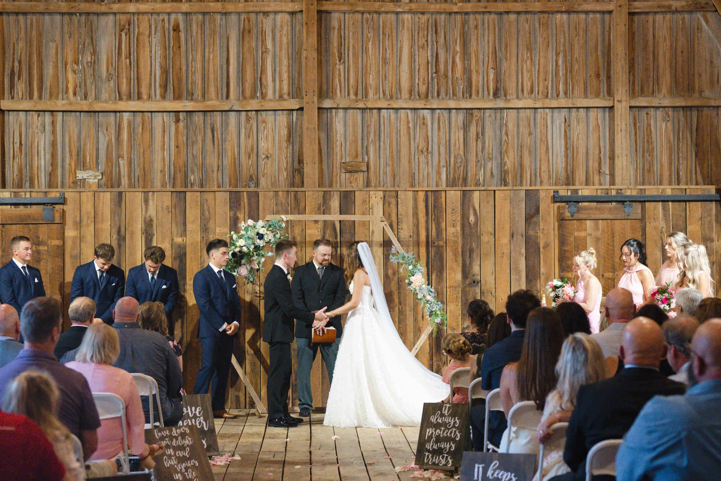 Wedding-For-Lou-Farms-Greefield-Indiana-054.jpg