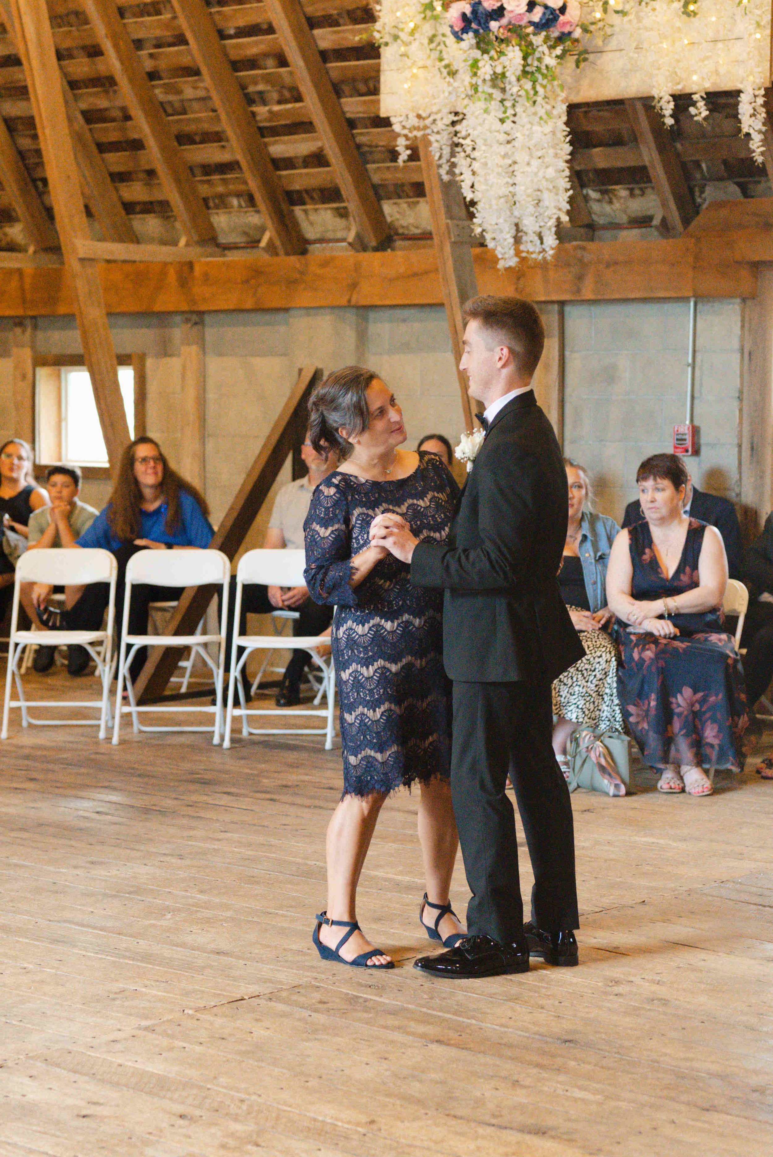 Wedding-For-Lou-Farms-Greefield-Indiana-091.jpg