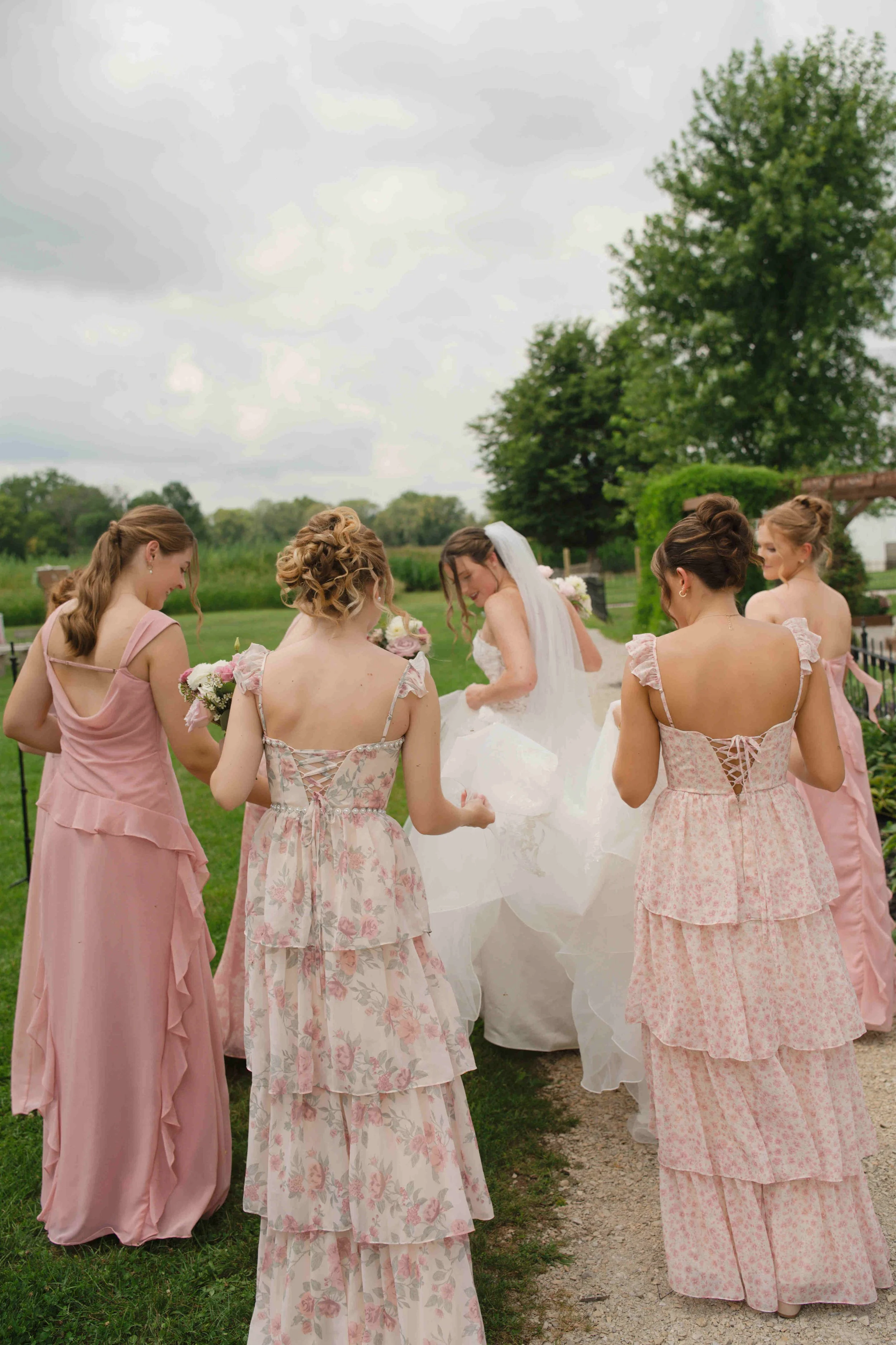 Indiana-August-Wedding-Blossom-Barn-Heather-Corbin-Photography-2026-055.jpg