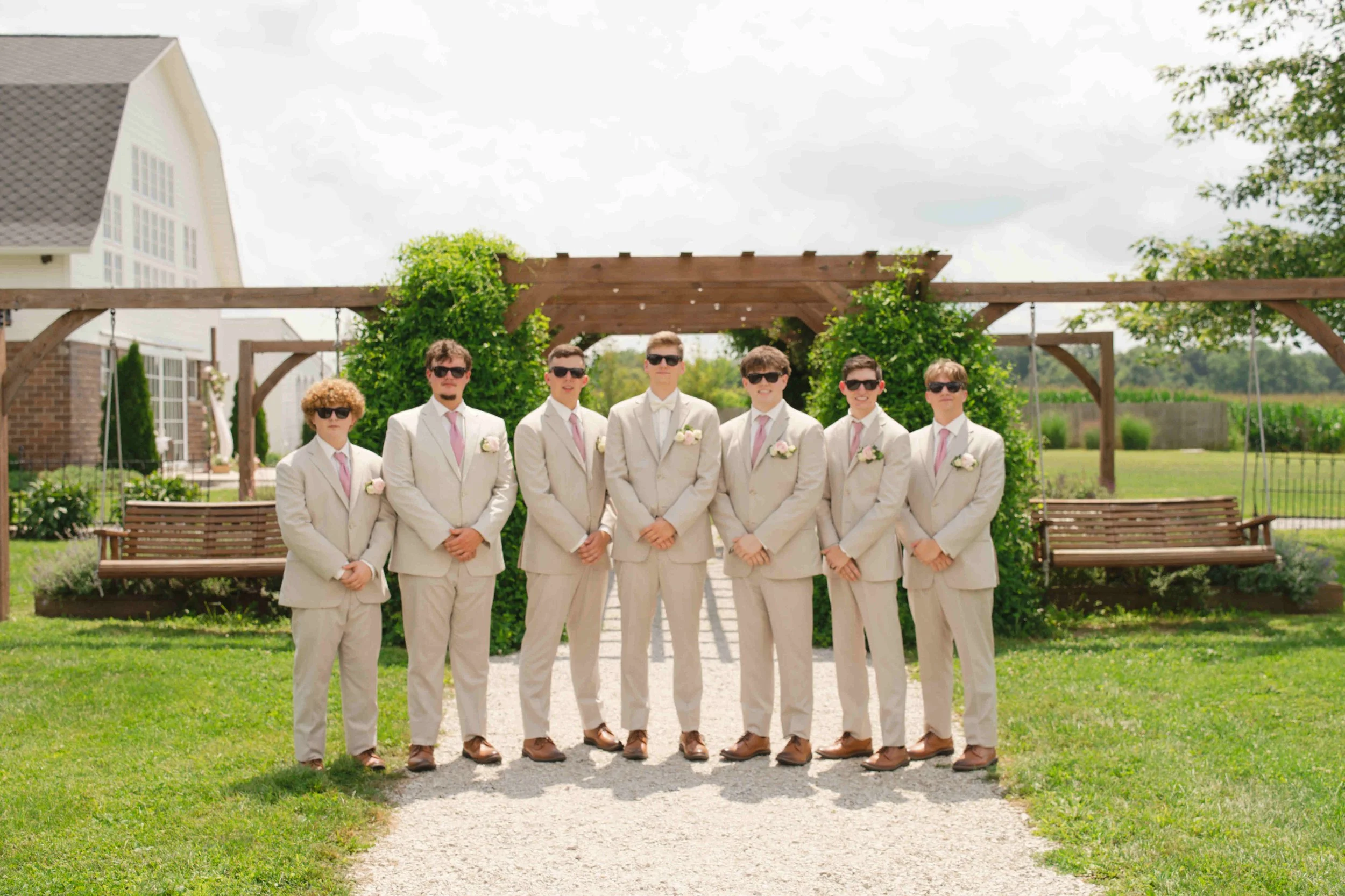 Indiana-August-Wedding-Blossom-Barn-Heather-Corbin-Photography-2026-086.jpg