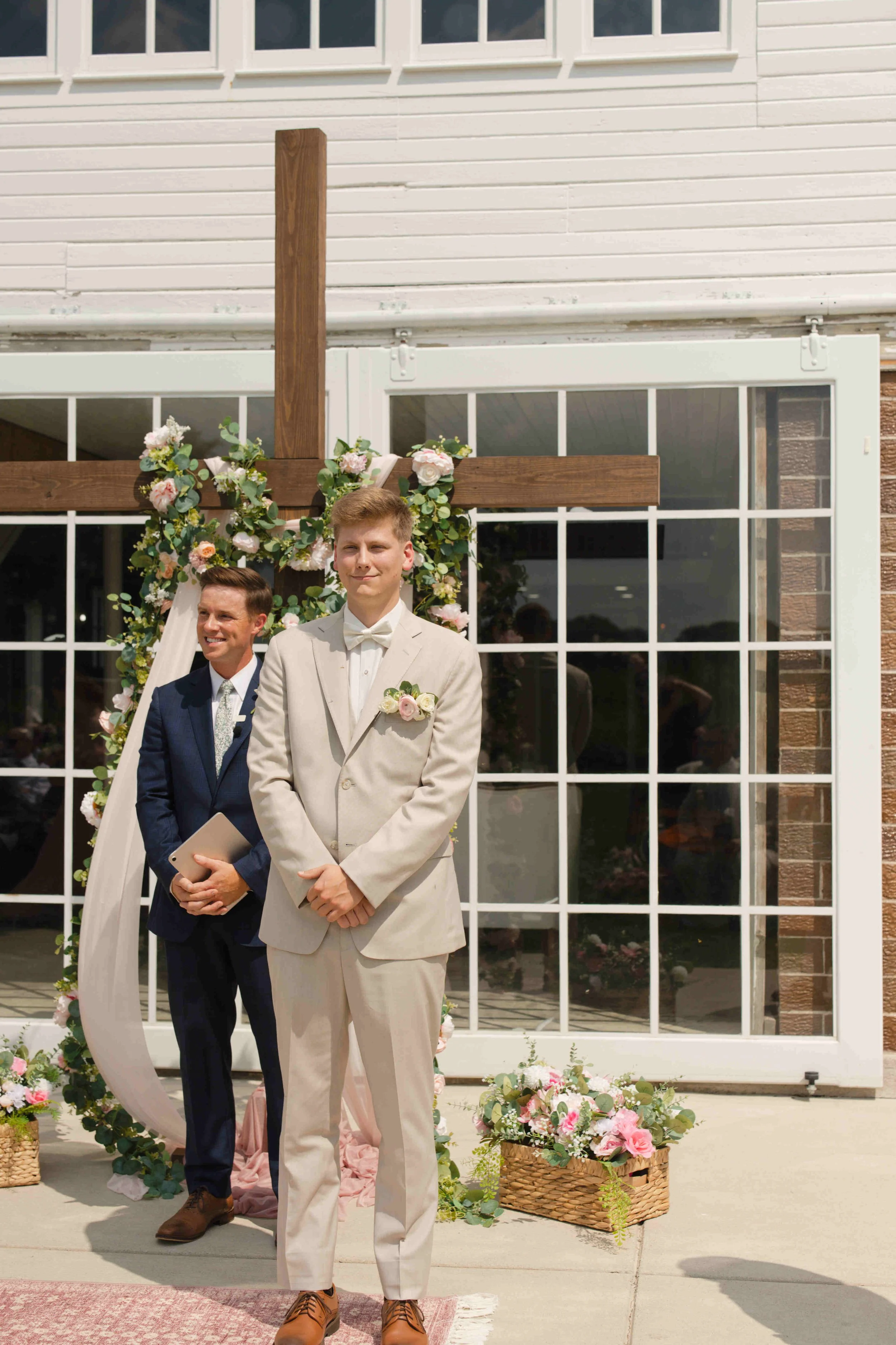 Indiana-August-Wedding-Blossom-Barn-Heather-Corbin-Photography-2026-096.jpg