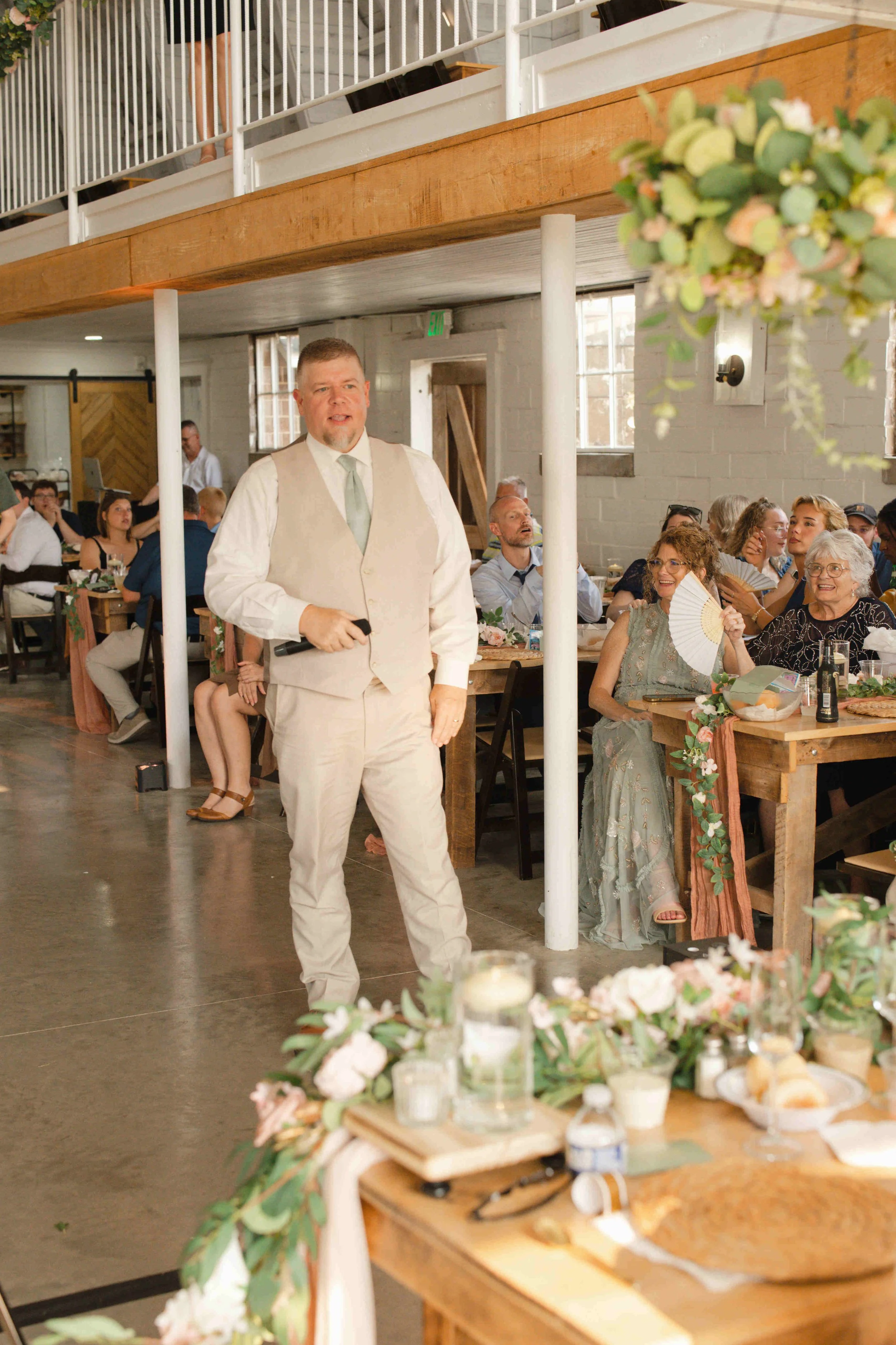 Indiana-August-Wedding-Blossom-Barn-Heather-Corbin-Photography-2026-204.jpg