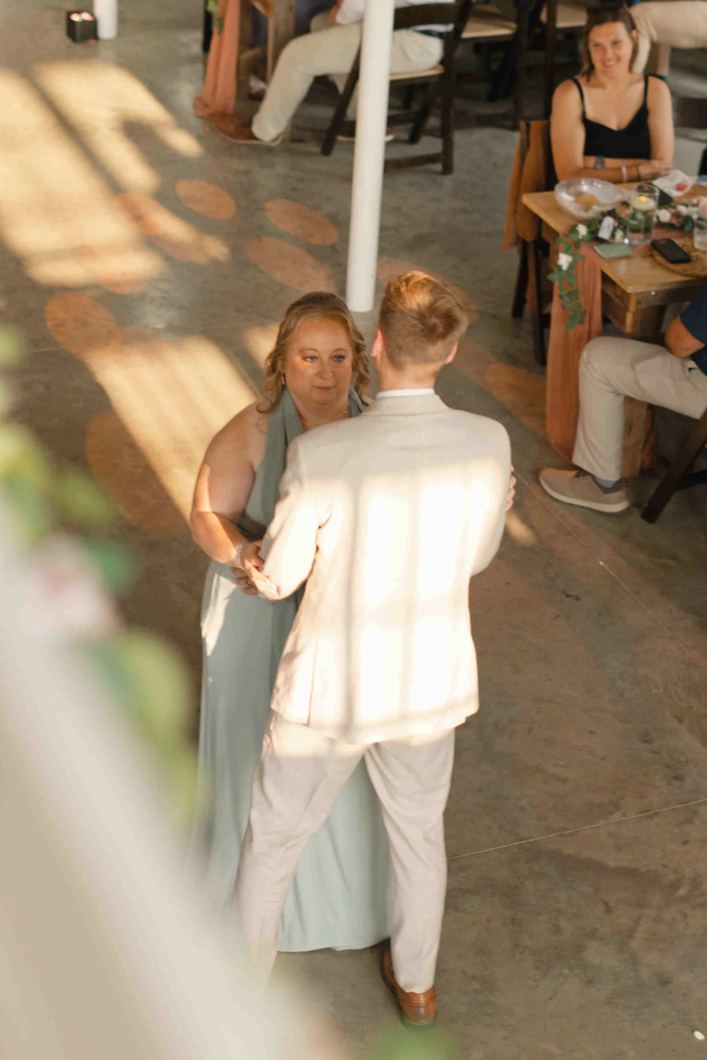 Indiana-August-Wedding-Blossom-Barn-Heather-Corbin-Photography-2026-244.jpg