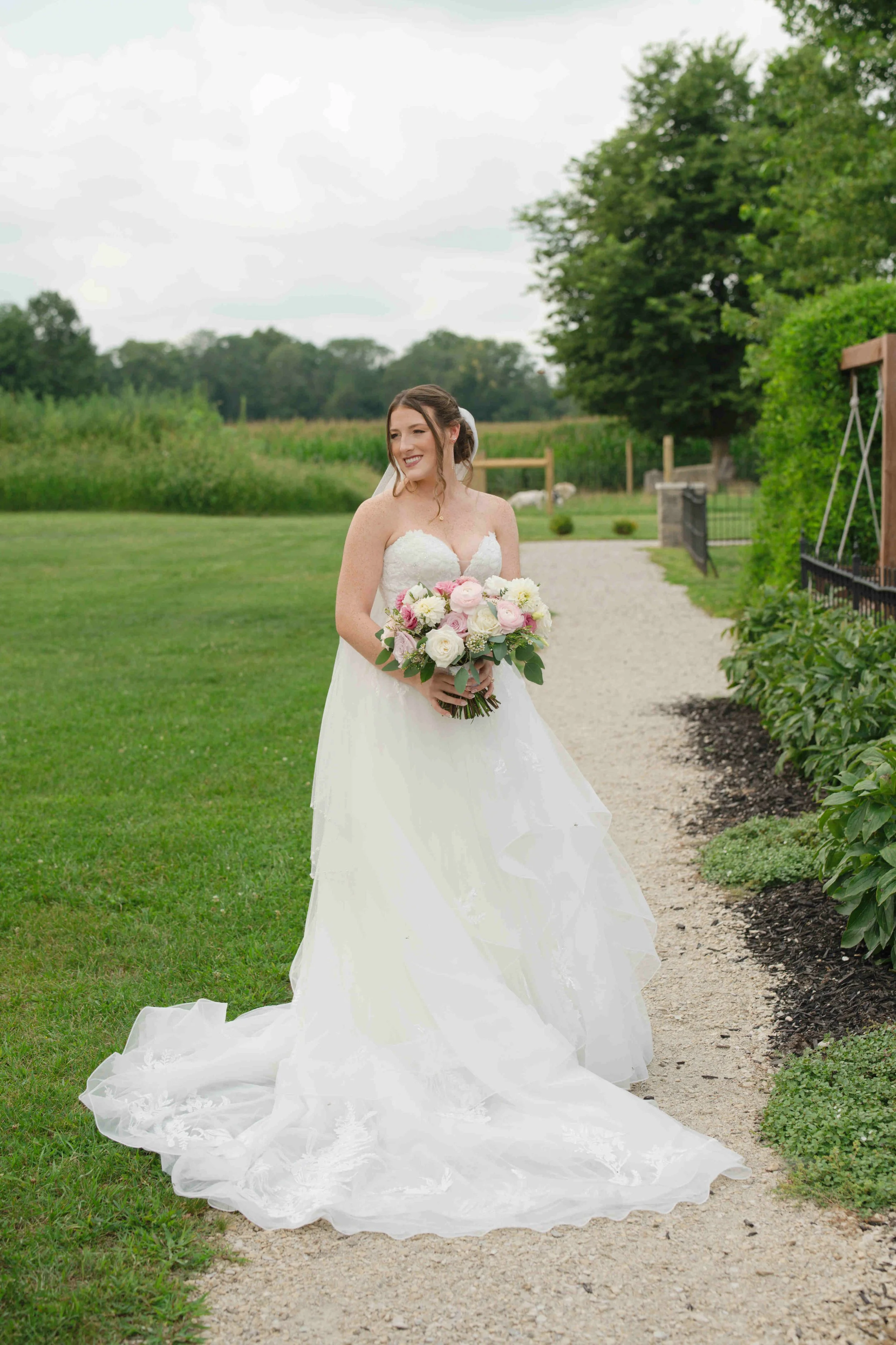 Indiana-August-Wedding-Blossom-Barn-Heather-Corbin-Photography-2026-042.jpg