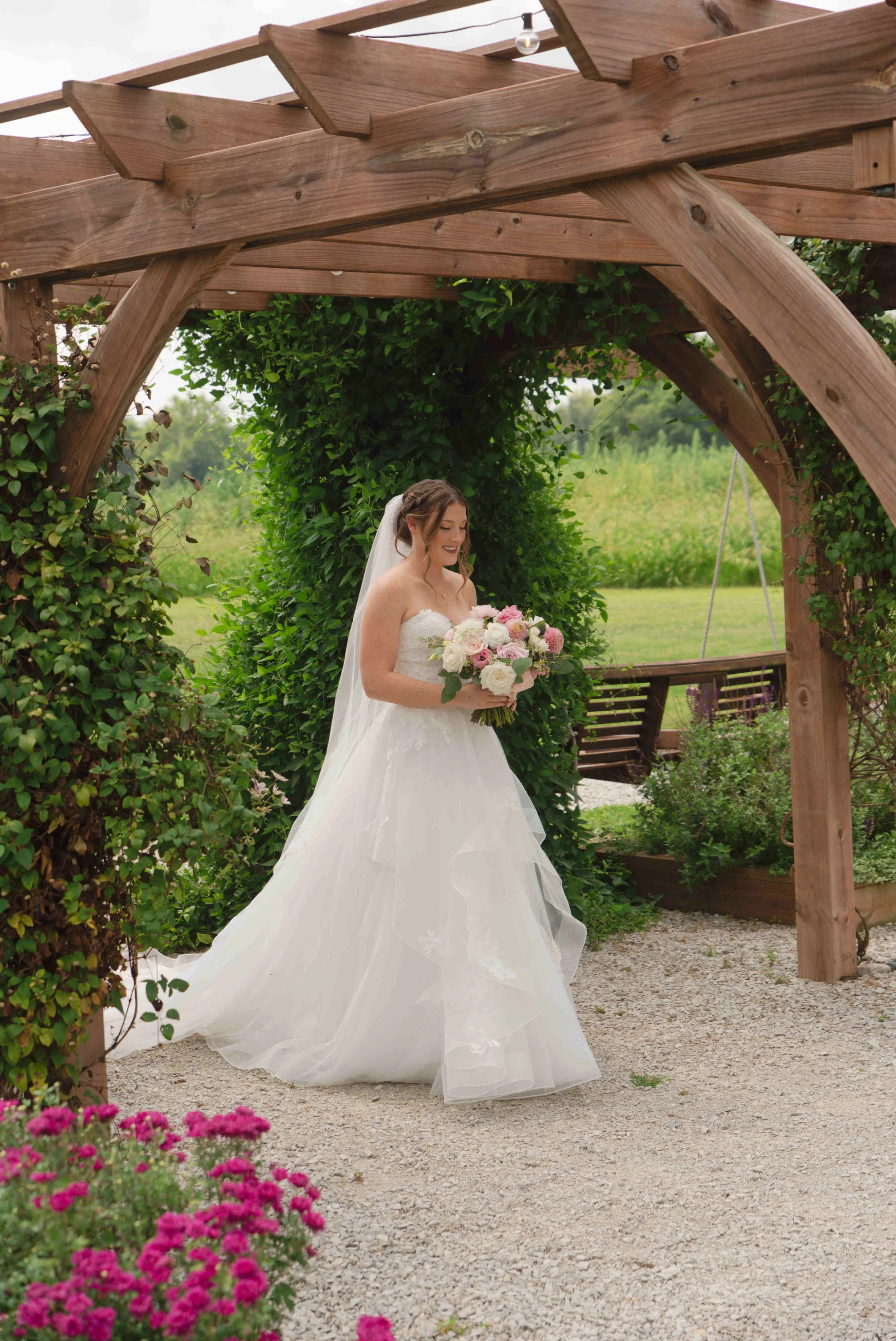 Indiana-August-Wedding-Blossom-Barn-Heather-Corbin-Photography-2026-057.jpg