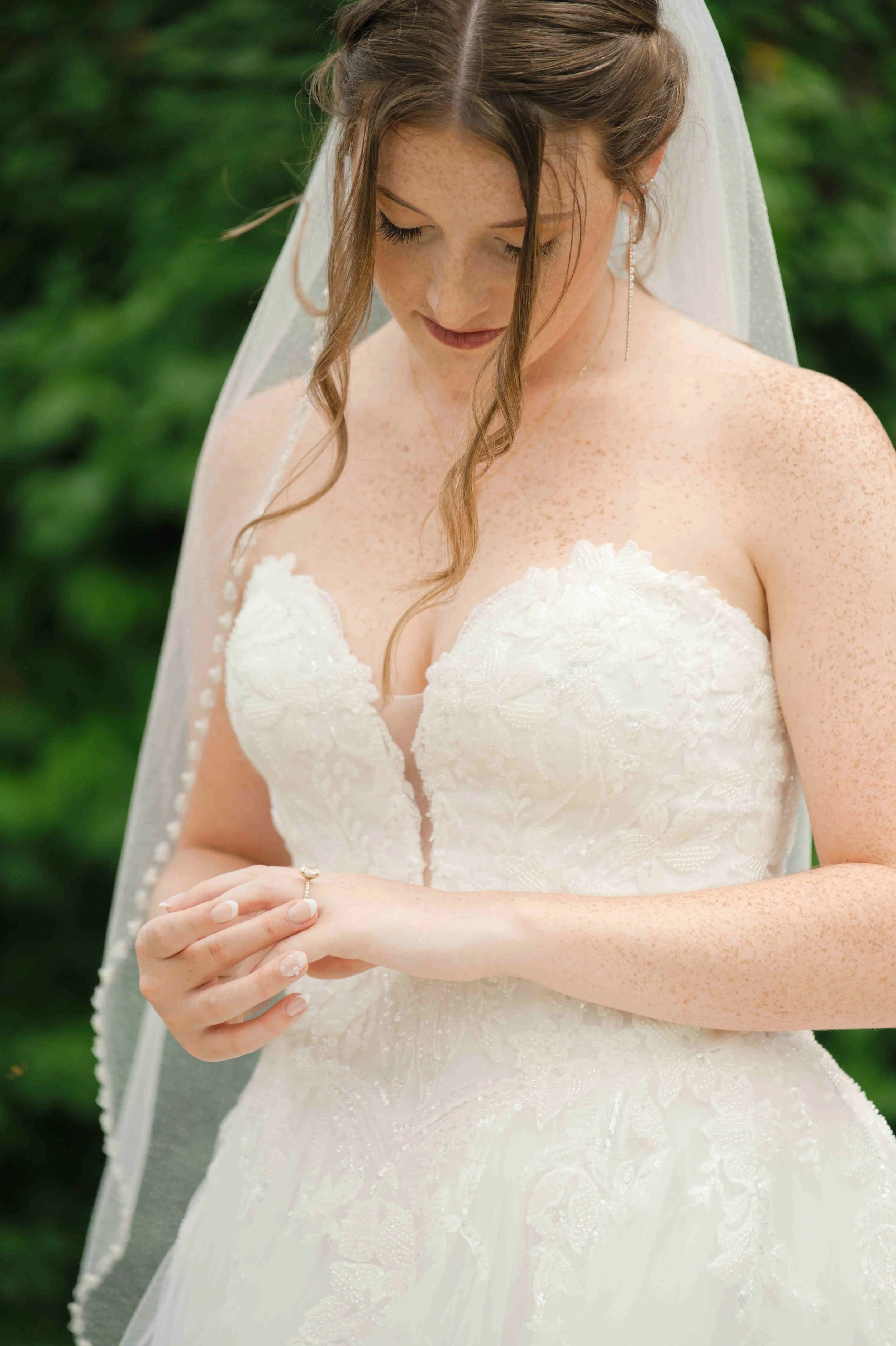 Indiana-August-Wedding-Blossom-Barn-Heather-Corbin-Photography-2026-081.jpg