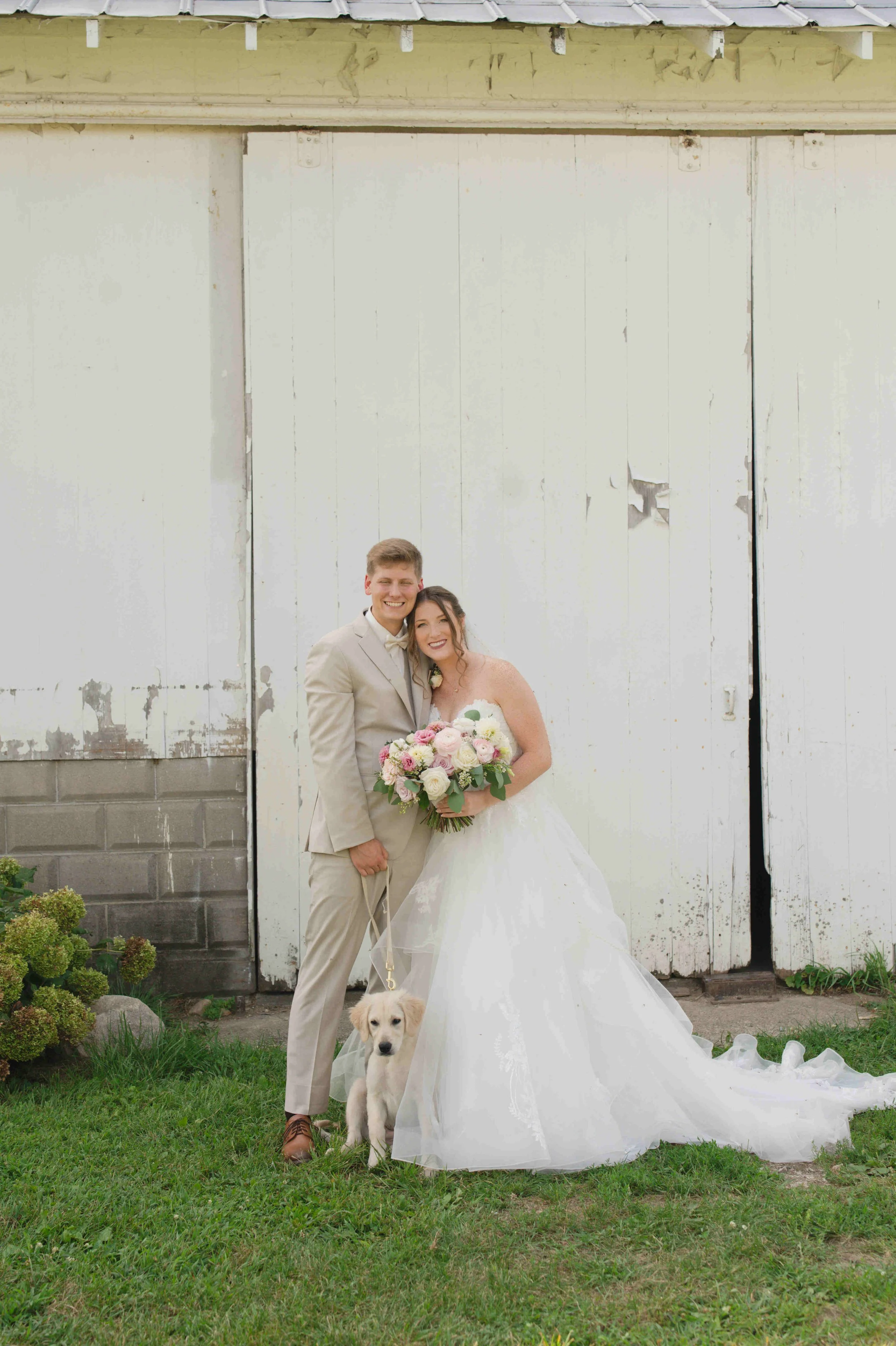 Indiana-August-Wedding-Blossom-Barn-Heather-Corbin-Photography-2026-144.jpg