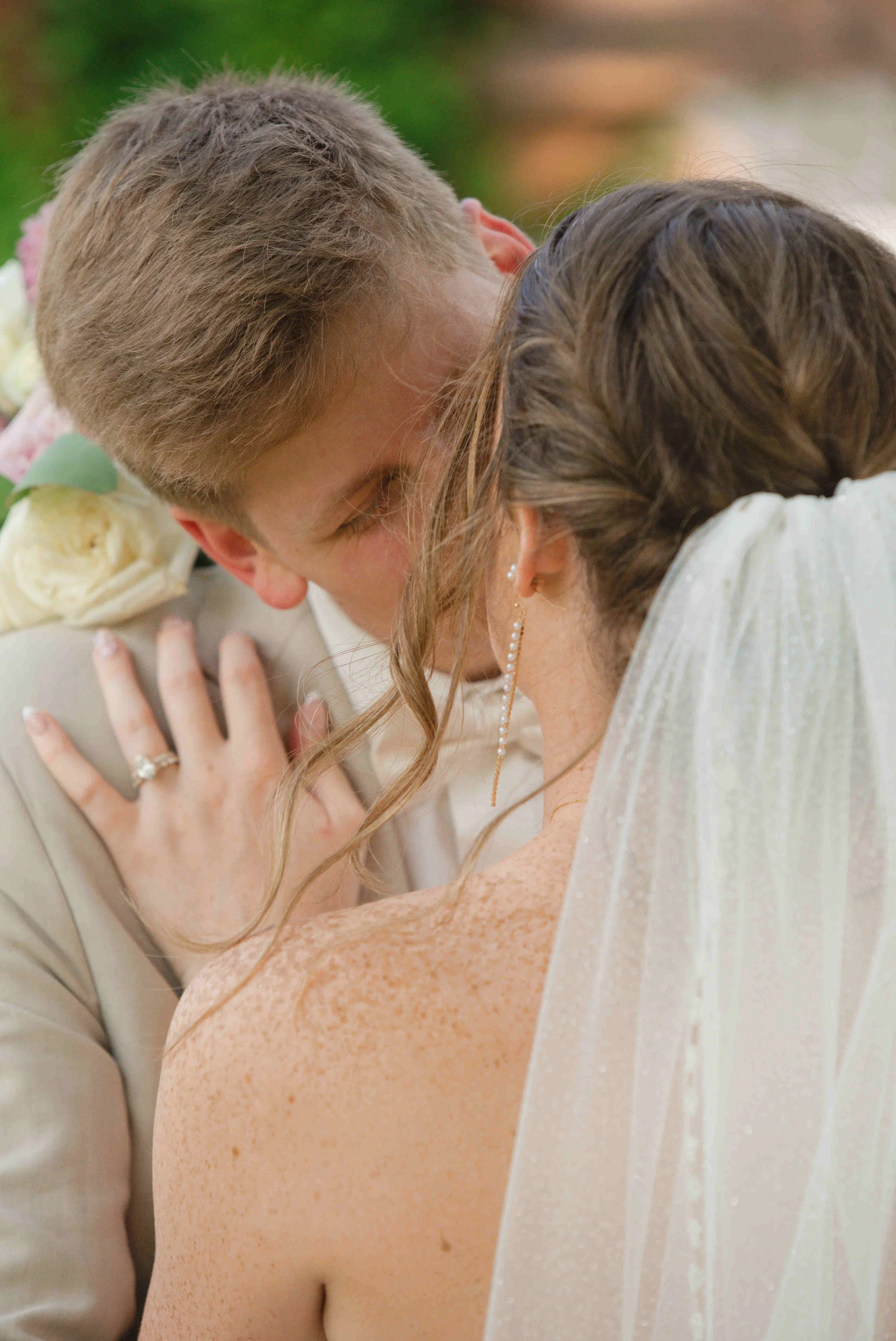 Indiana-August-Wedding-Blossom-Barn-Heather-Corbin-Photography-2026-160.jpg