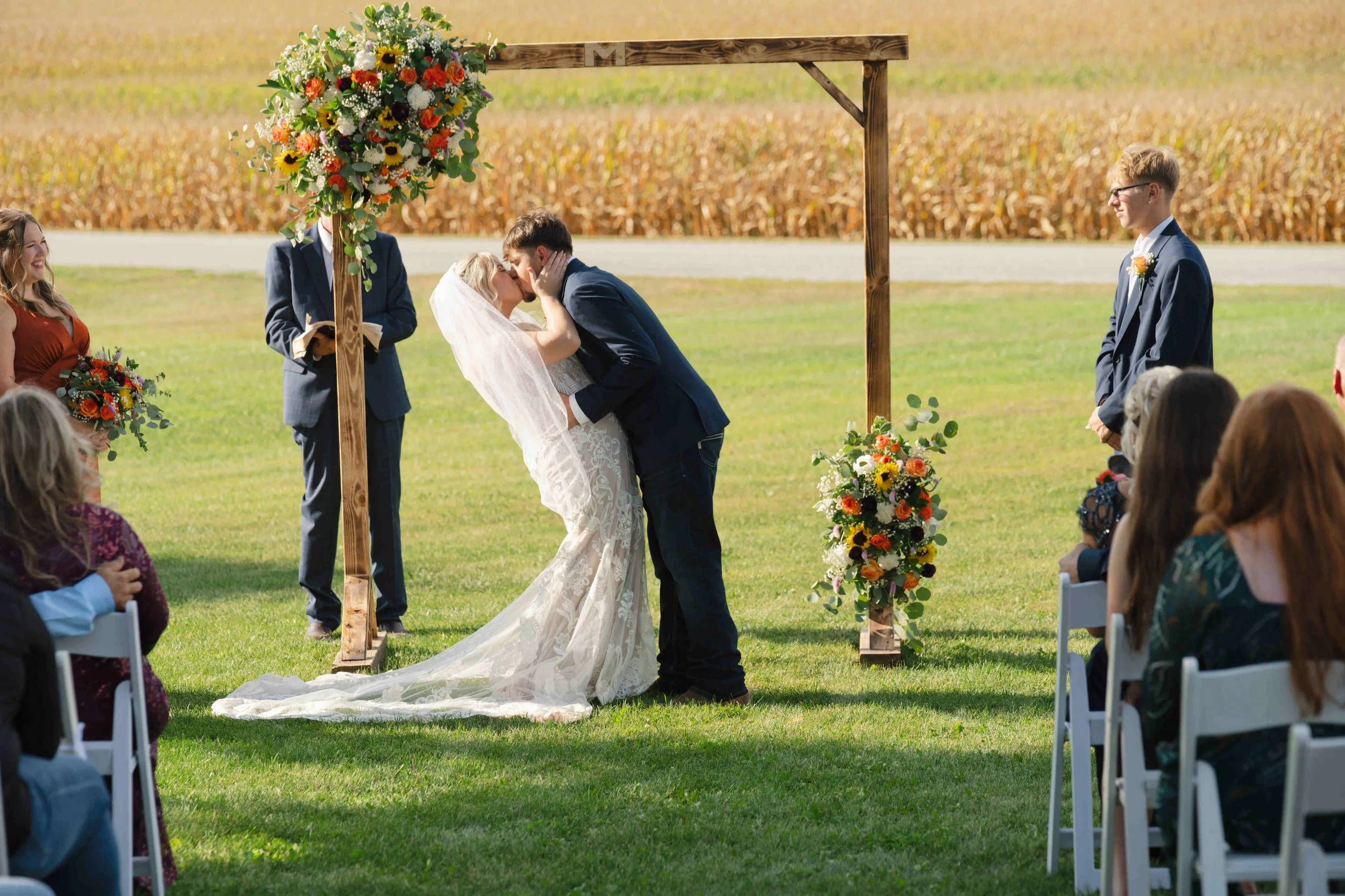 Wedding-Governors-Pavilion-Wolcott-IN-Heather-Corbin-Photography-090.jpg
