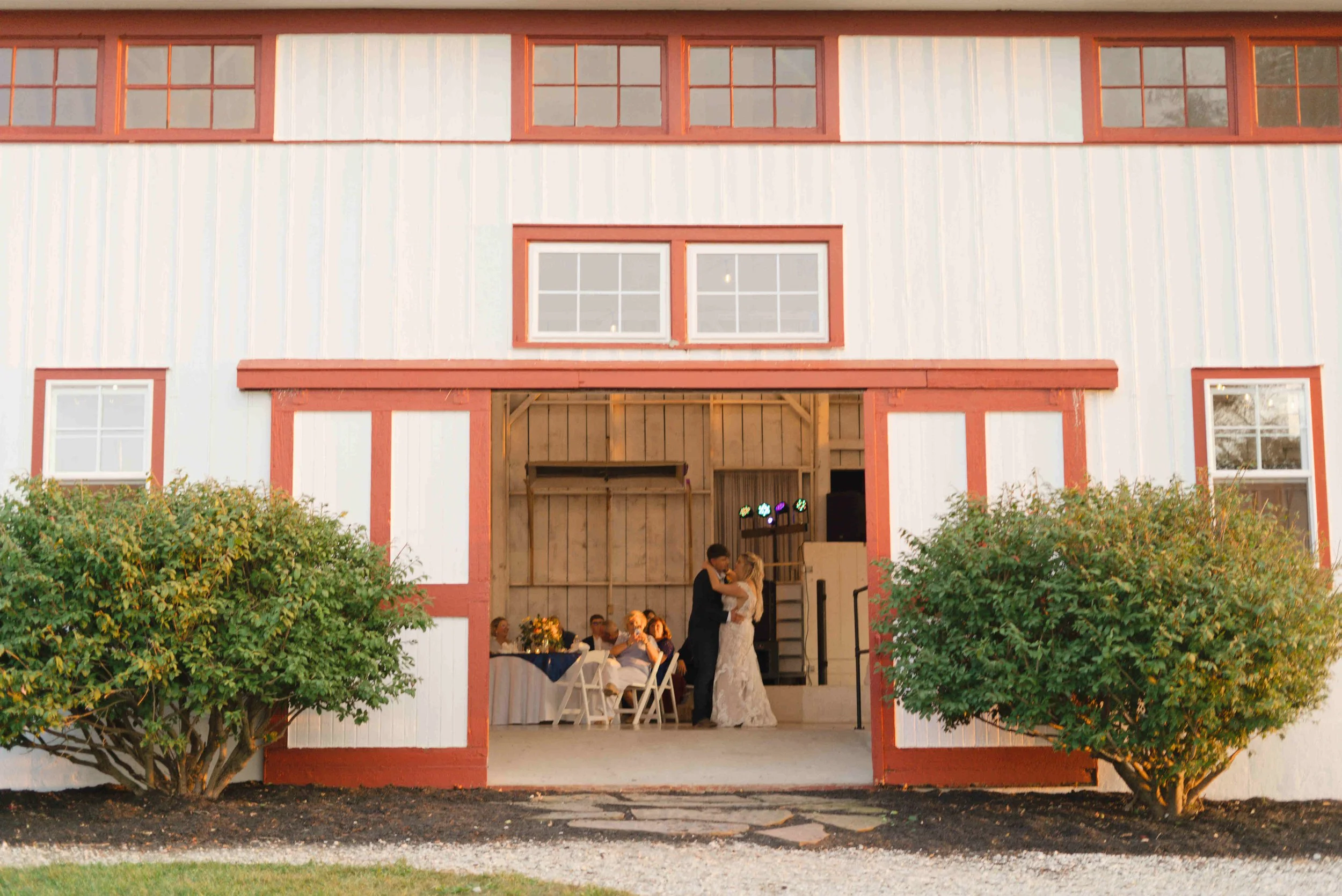 Wedding-Governors-Pavilion-Wolcott-IN-Heather-Corbin-Photography-139.jpg