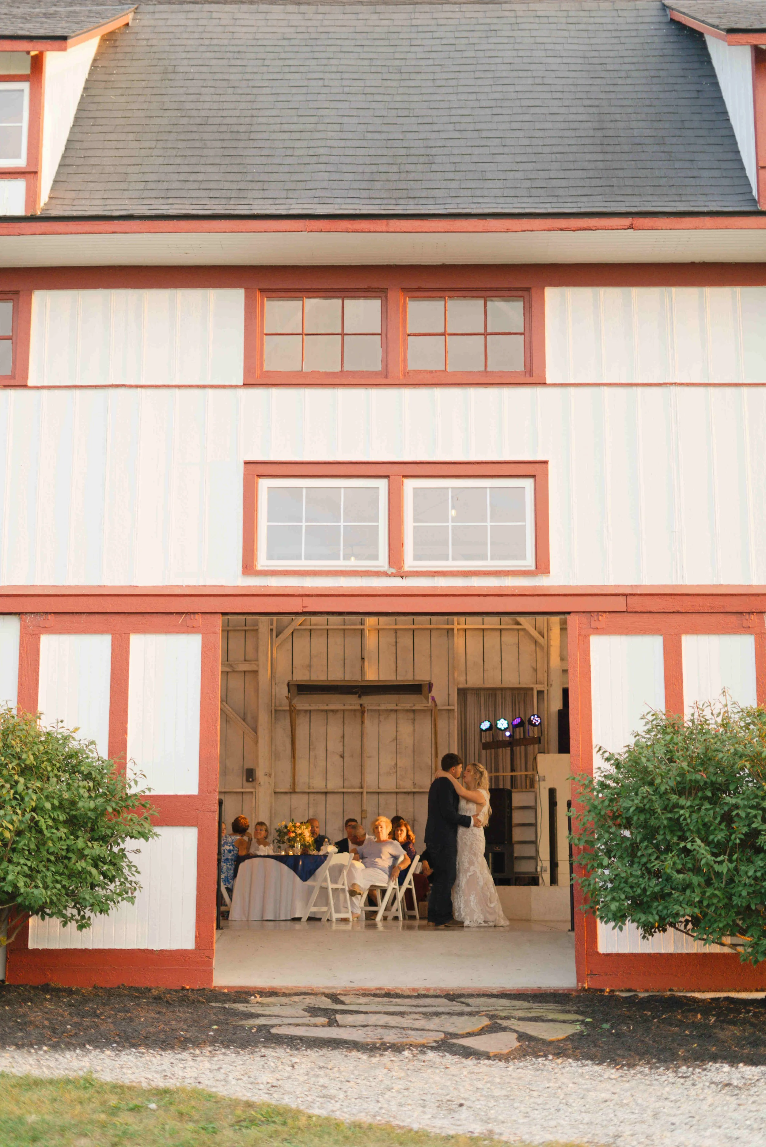 Wedding-Governors-Pavilion-Wolcott-IN-Heather-Corbin-Photography-136.jpg
