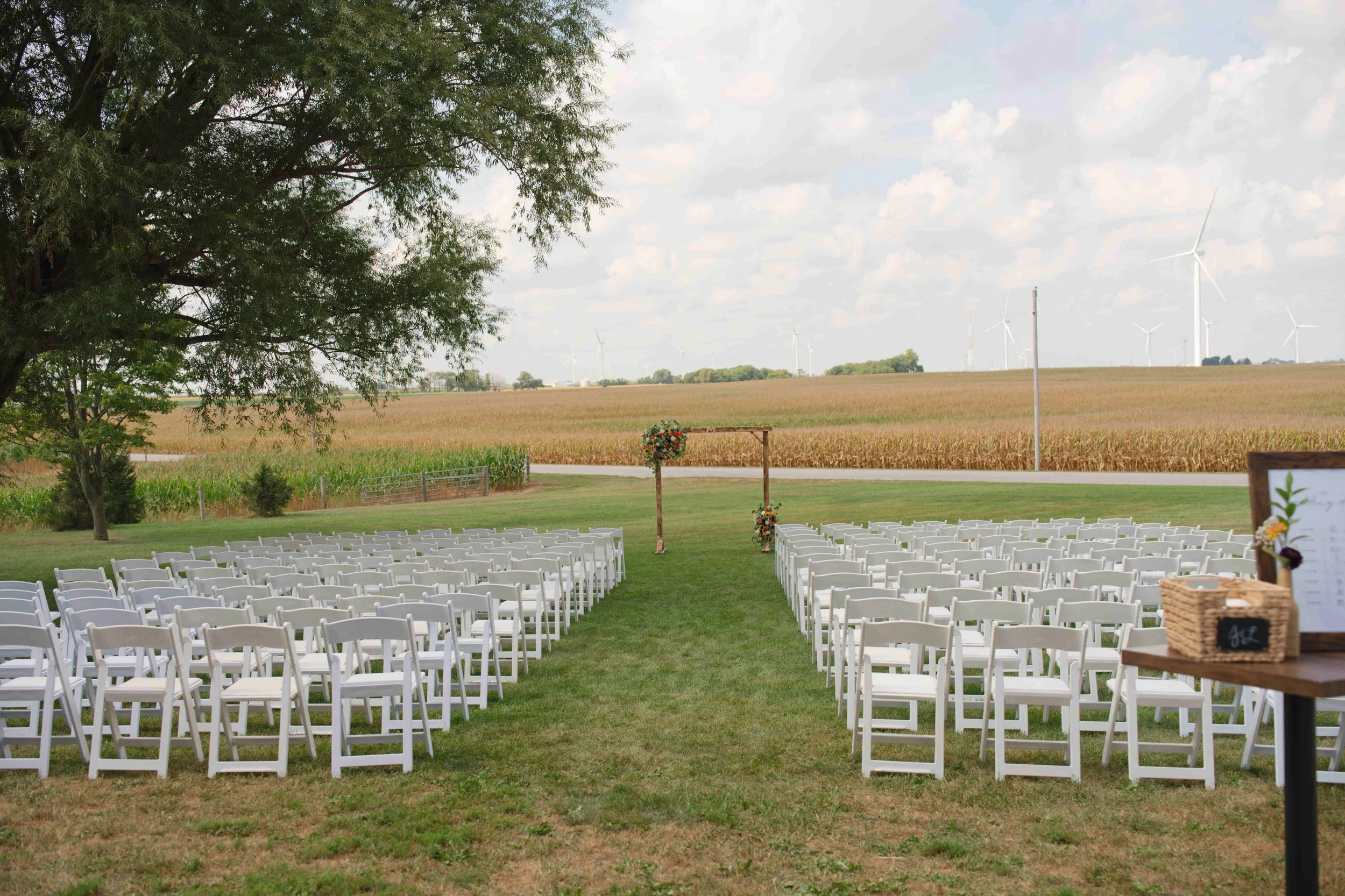 Wedding-Governors-Pavilion-Wolcott-IN-Heather-Corbin-Photography-008.jpg