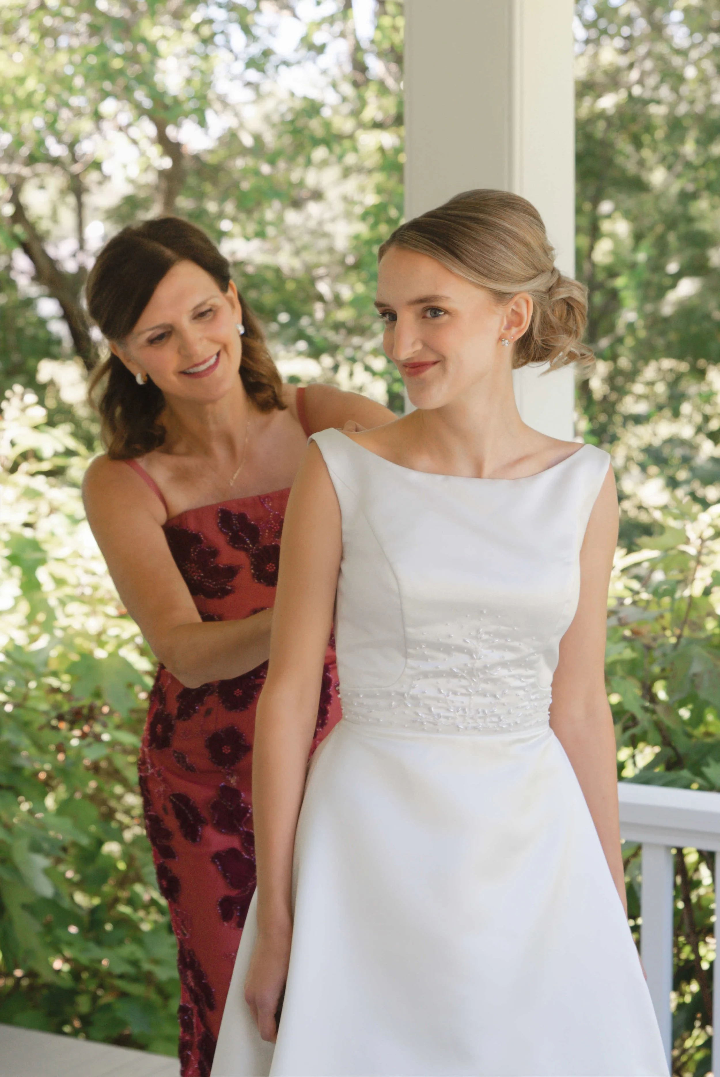 IndianaBackyardGardenWedding-002.jpg