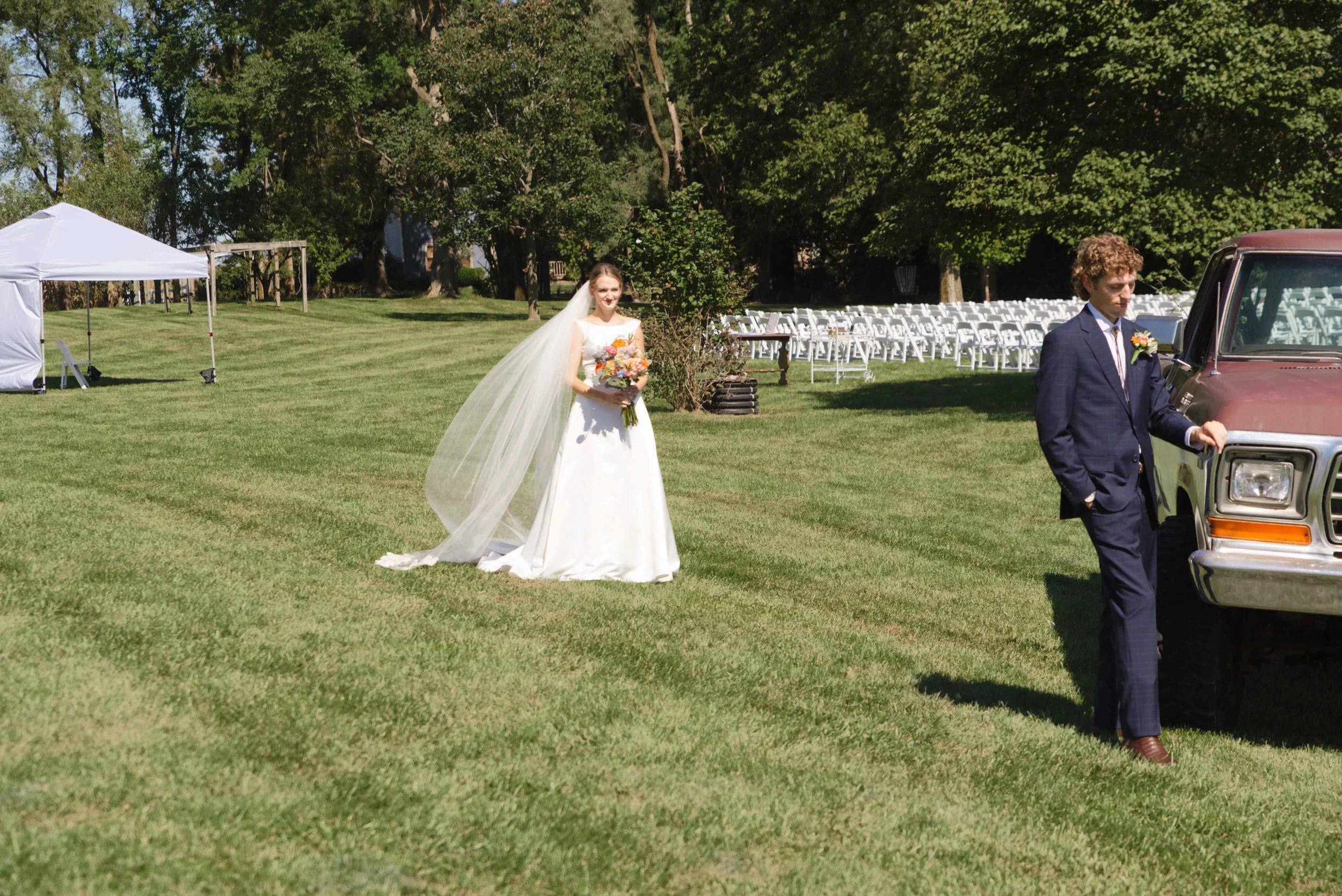 Fall-Indiana-backyard-wedding-Heather-Corbin-Photography-23.jpg