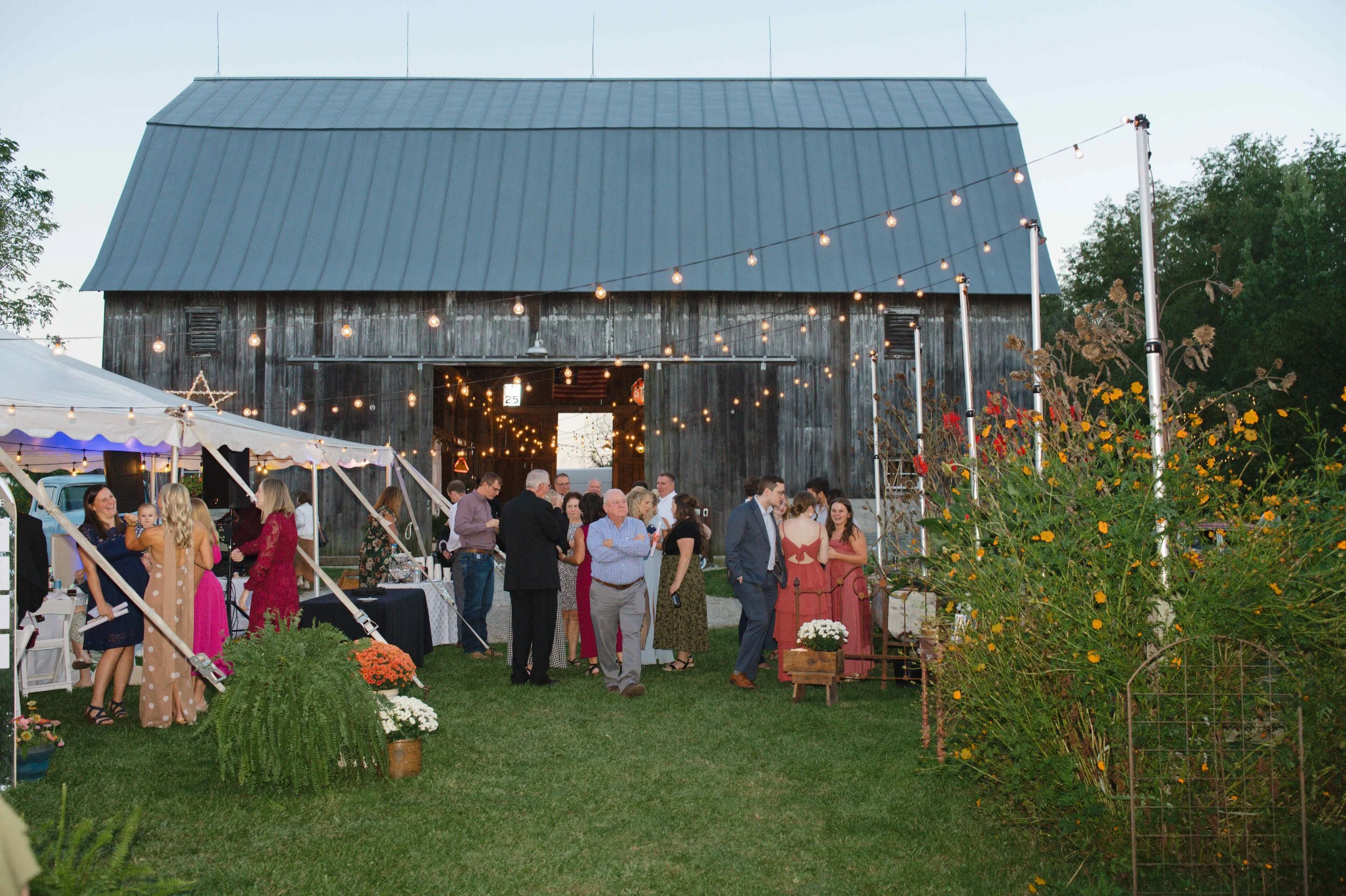 Fall-Indiana-backyard-wedding-Heather-Corbin-Photography-106.jpg