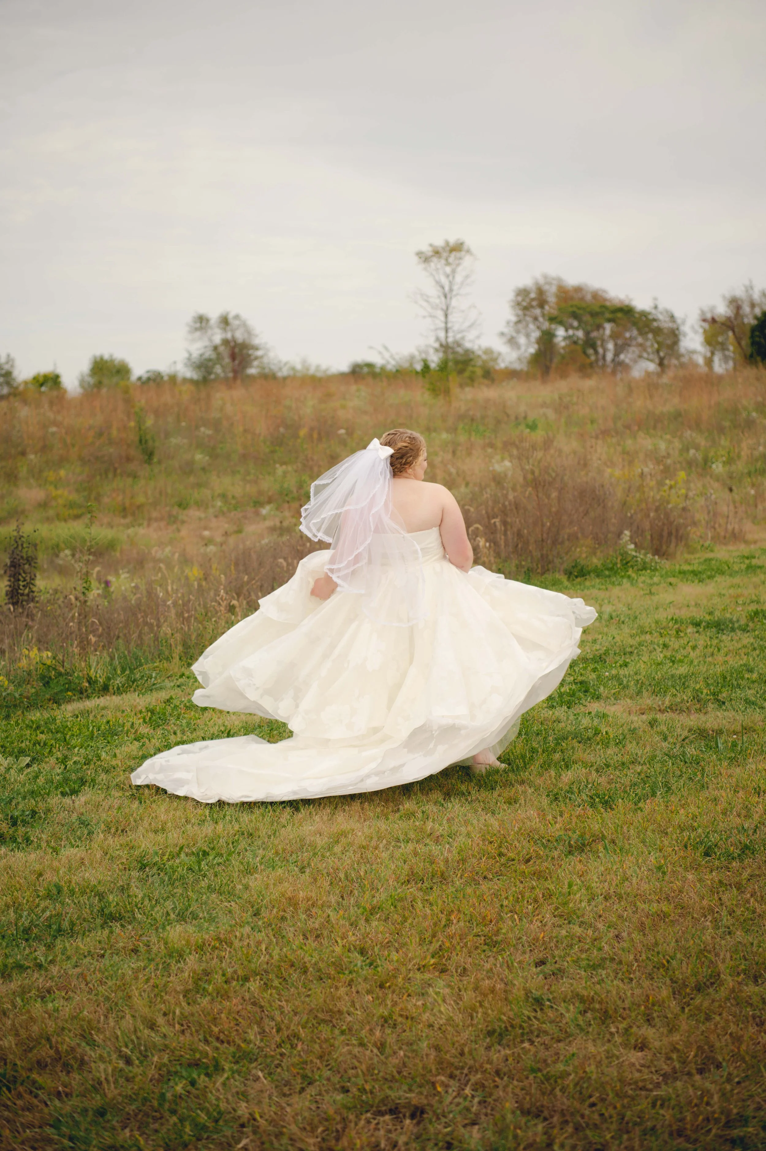 Wedding-at-Indiana-prophetstown-state-park-October-47.jpg