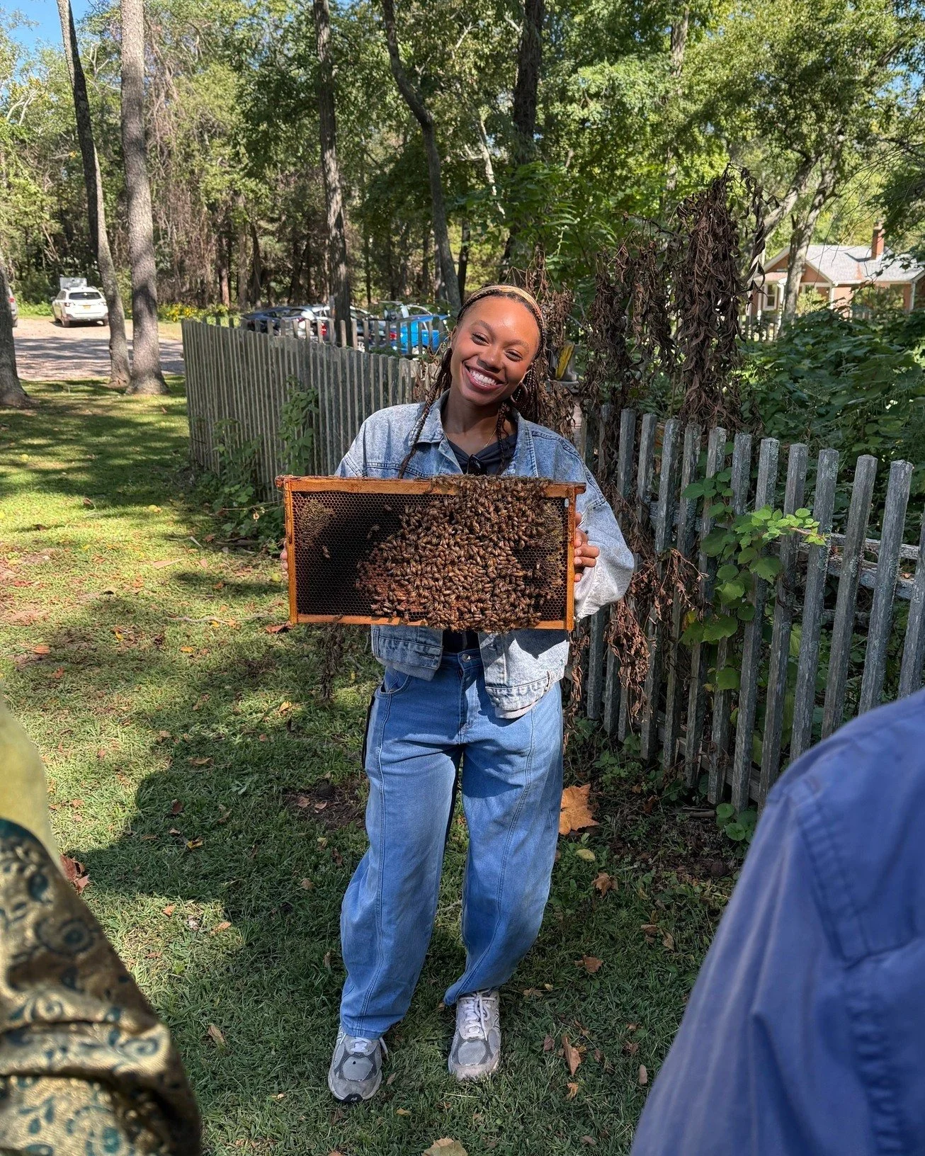 Honey harvesting, plant swaps, outdoor explorations, cleanups, and SO MANY nature walks... fall has been busy for the Group! 🍂

Between our nature outings and programs, and school field trips and volunteer opportunities, there are many ways to get i