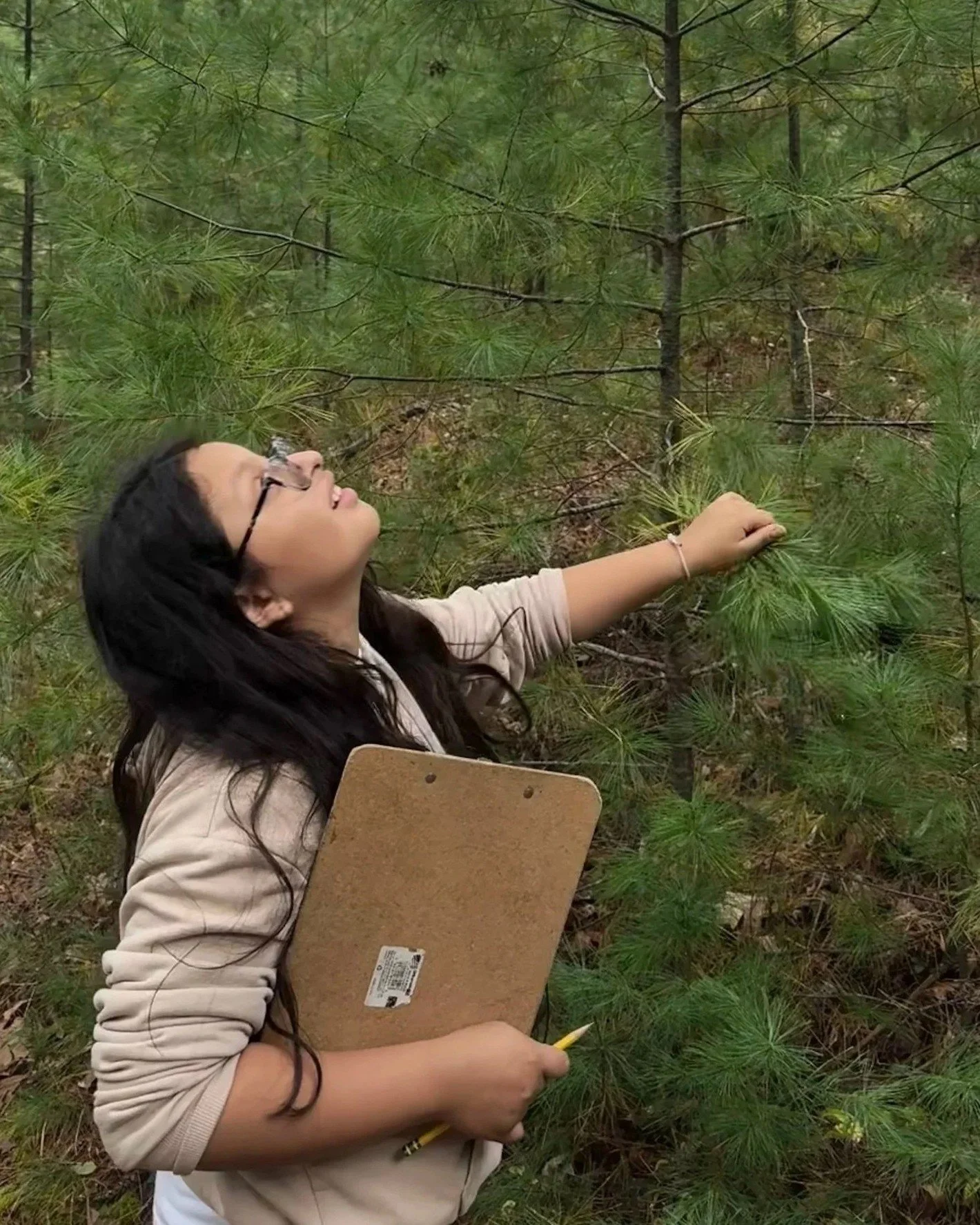 For National STEM/STEAM Day, we put together 7️⃣ activities you can do with kids right at home, a nearby park, and the beach &mdash; all at the link bio.

With kids spending up to 44 hours per week in front of a screen, and less than 10 minutes per d