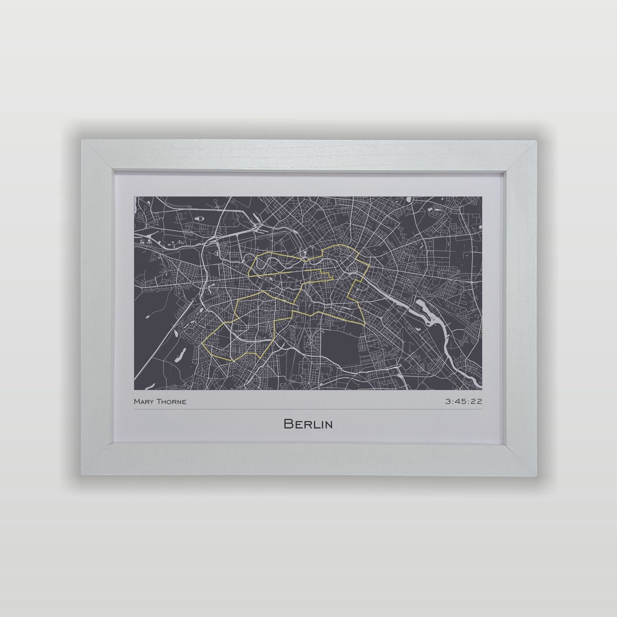 BERLIN-262-RG_SZ-A3_FR-W_MA-WB.jpg