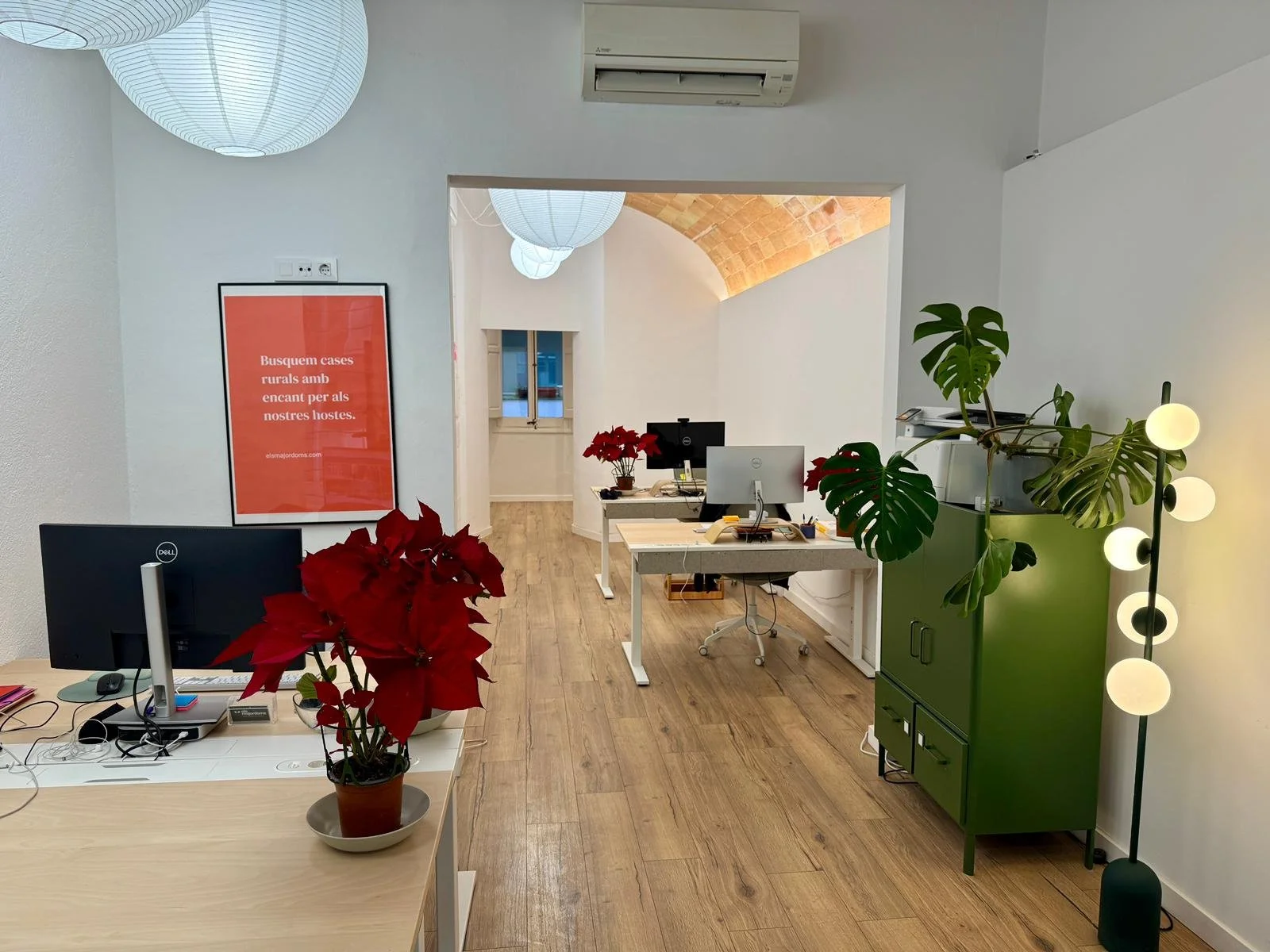 Ens hem traslladat! Veniu a visitar-nos a la nostra nova oficina a Banyoles