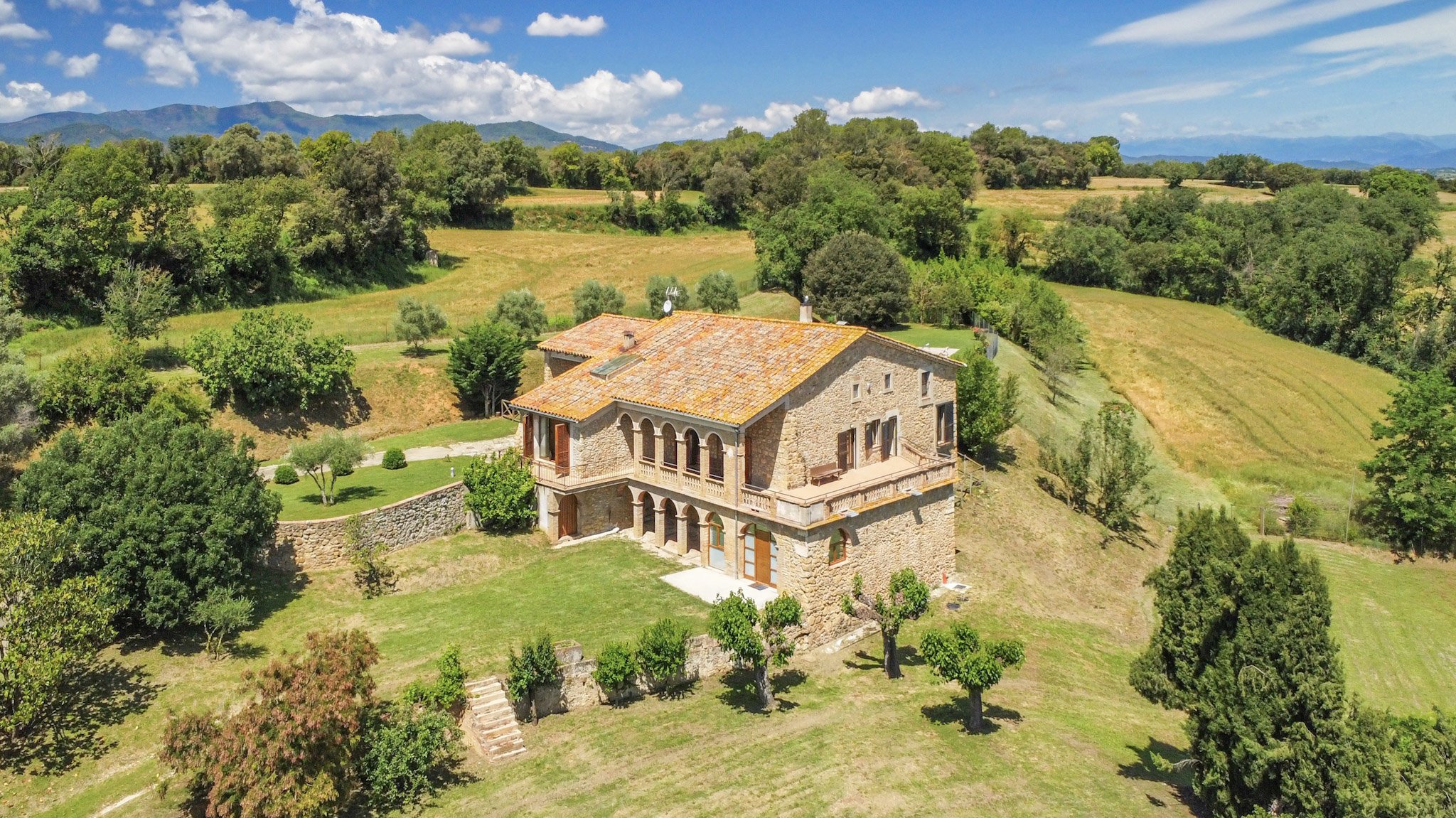 Rural holiday rental in Girona Province, managed by Els Majordoms, Catalonia