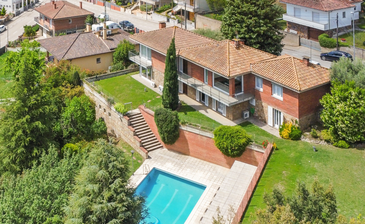 Countryside holiday home near Banyoles, Girona Province — a peaceful base for exploring inland Catalonia