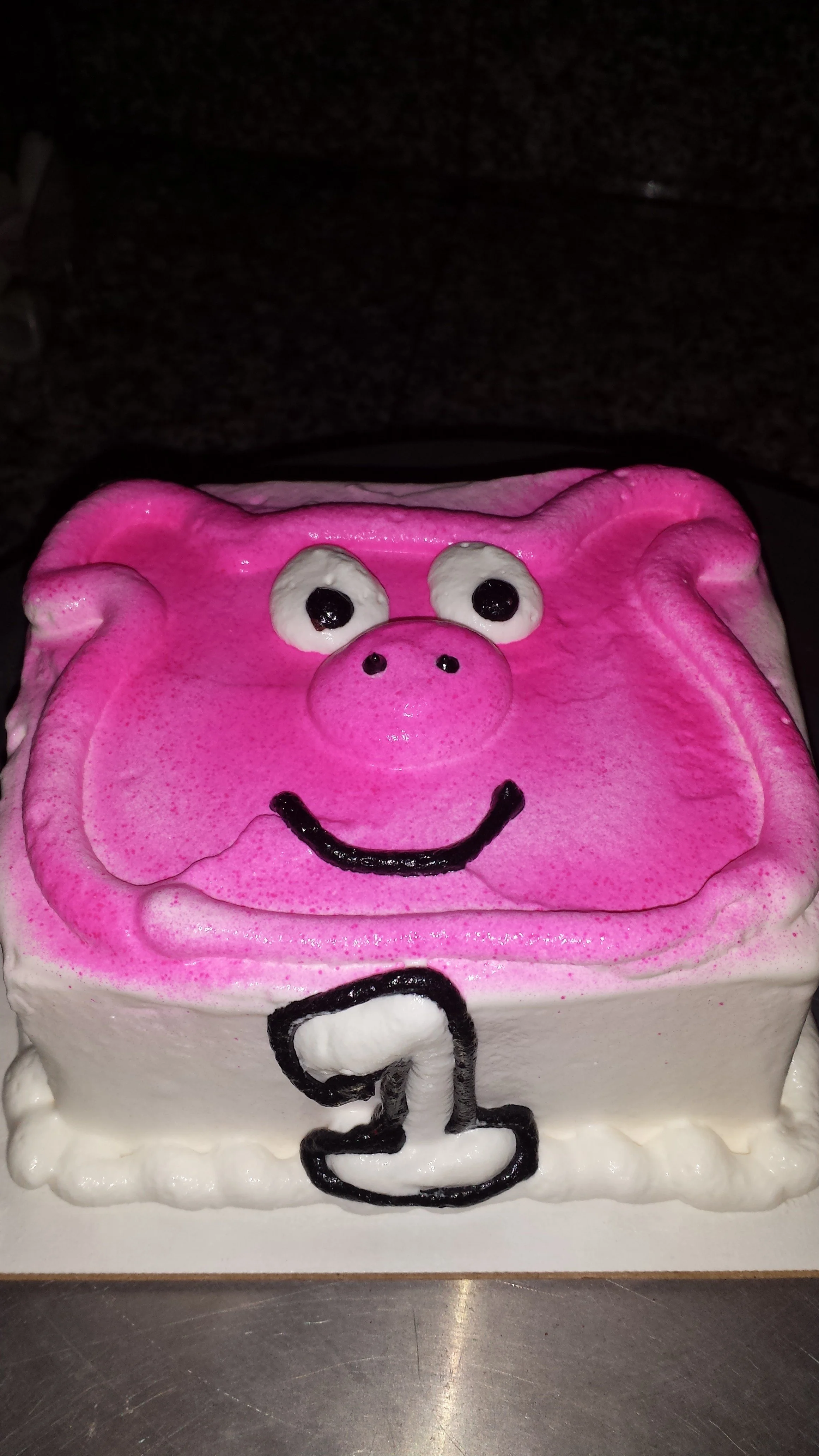 pig smash cake.jpg