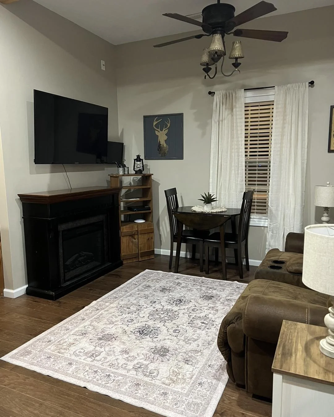 Living Room.jpg