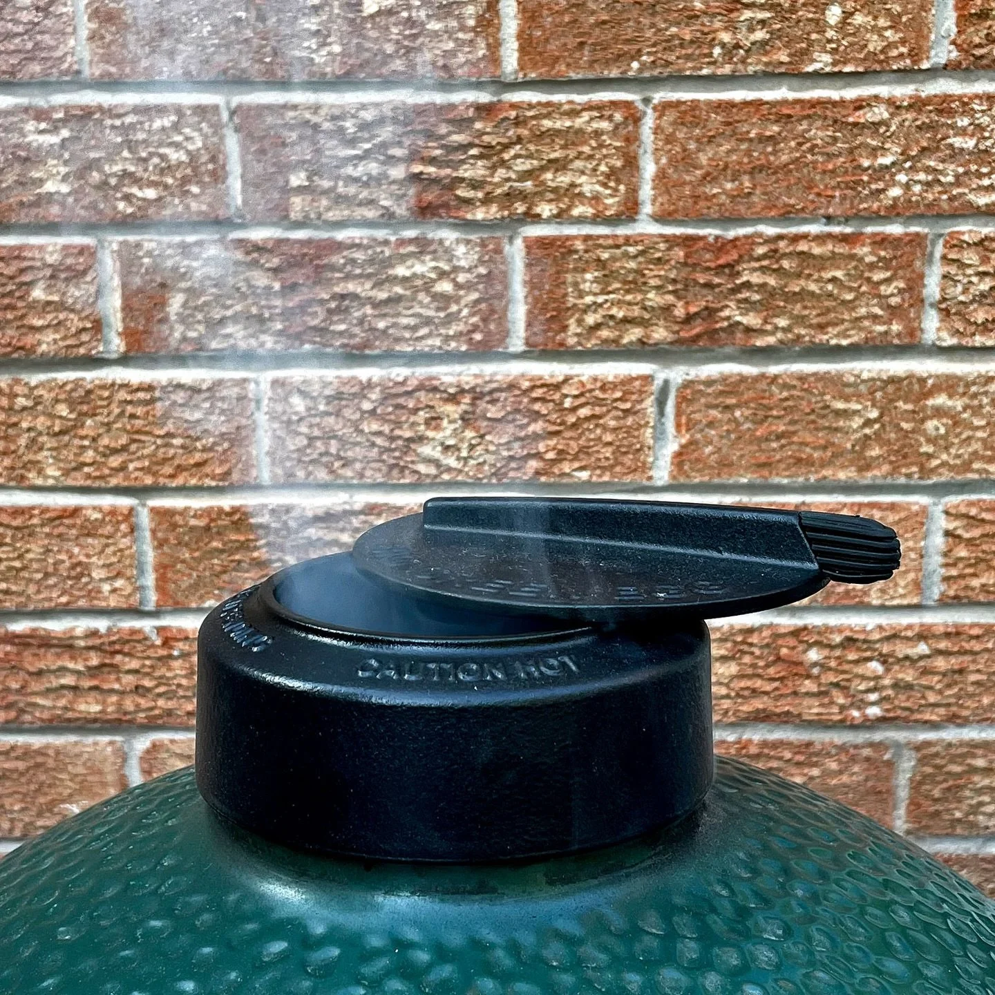How to use the two vents on your charcoal grill or smoker. There is method to the madness.

A straightforward look at the heart of your charcoal cooker.

https://www.smokefiregrill.ca/blog/mastering-your-charcoal-grill-vents

#charcoalgrill #barbecue