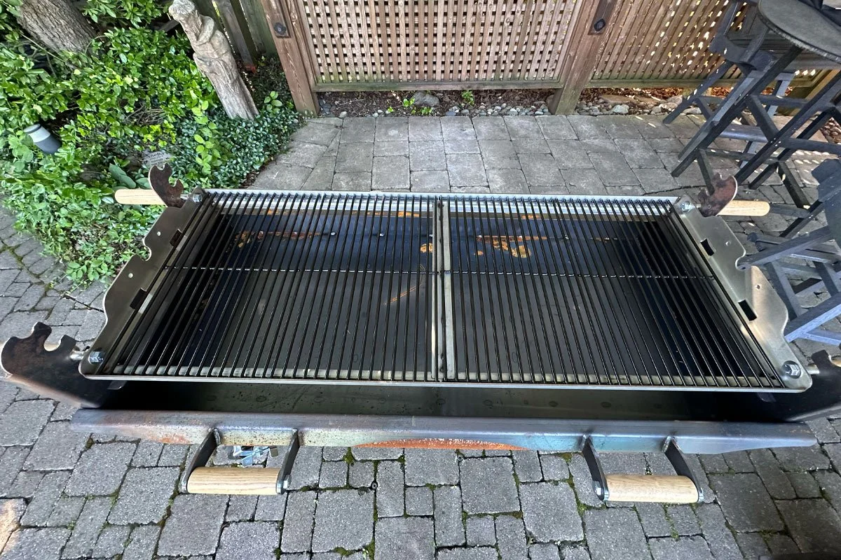 Black Earth Grills Gaucho 53, overhead view with firebox removed.
