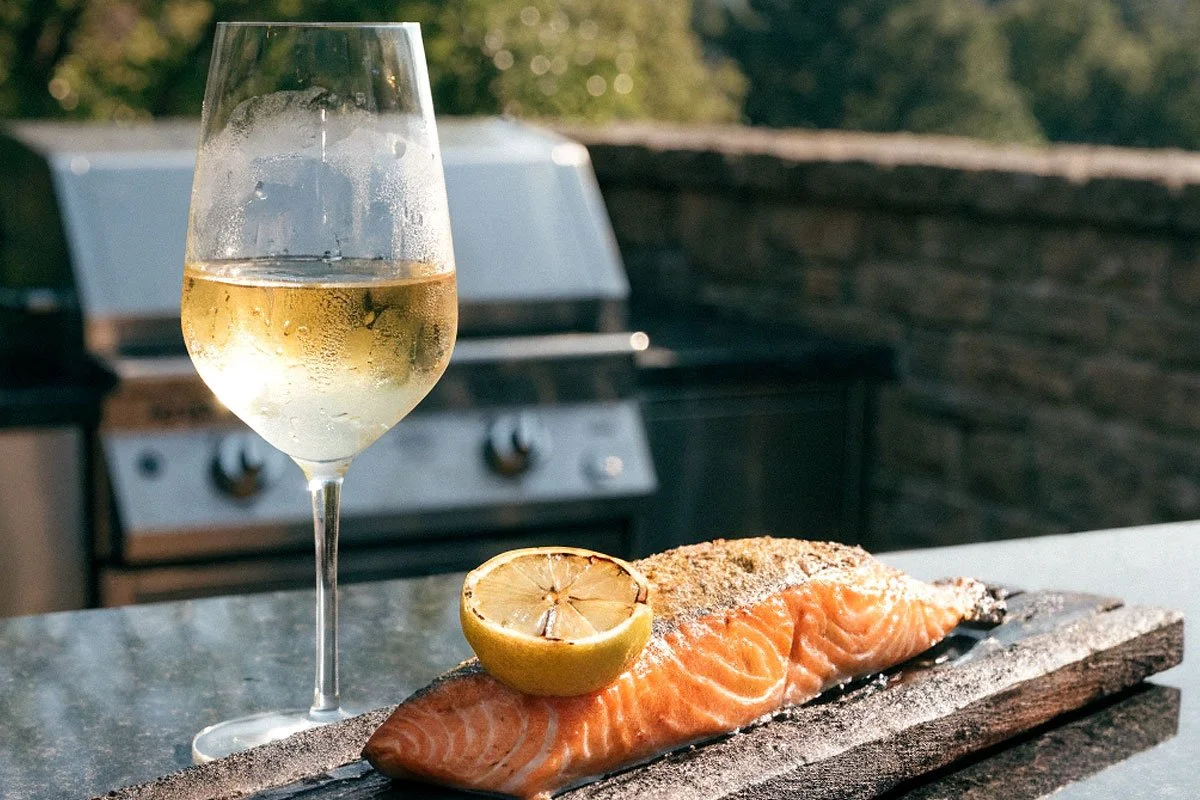 Grilled salmon and white wine.