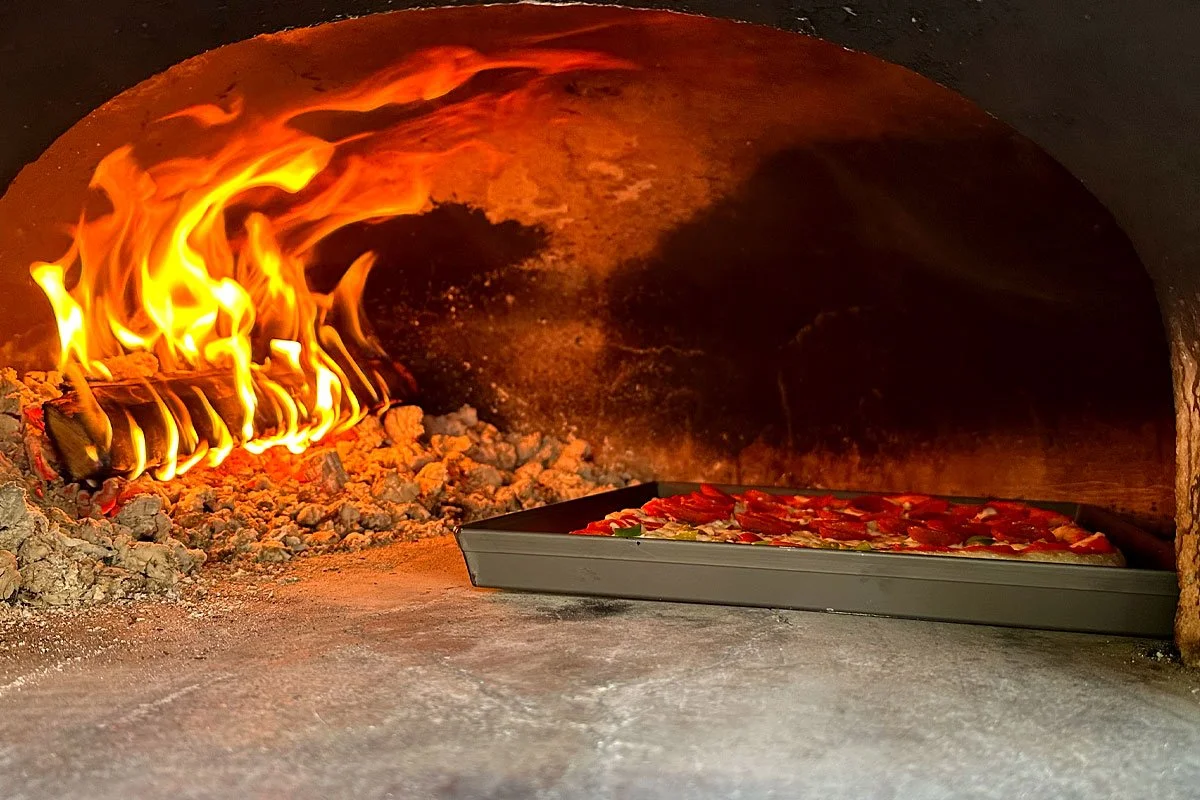 Lloyd Pans anodized aluminum grandma pizza pan.