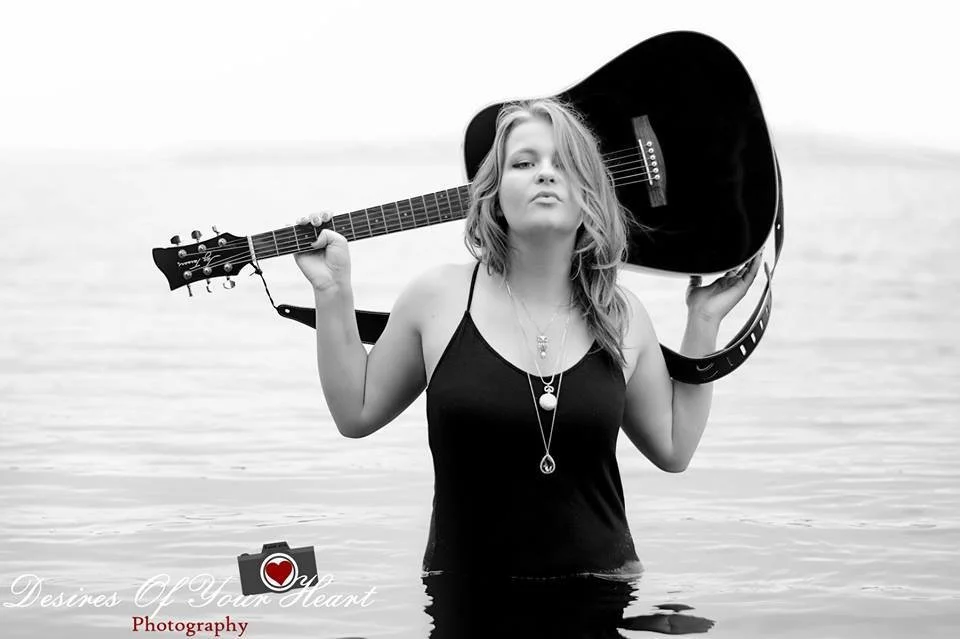 Live Music with Nicole Anderson
