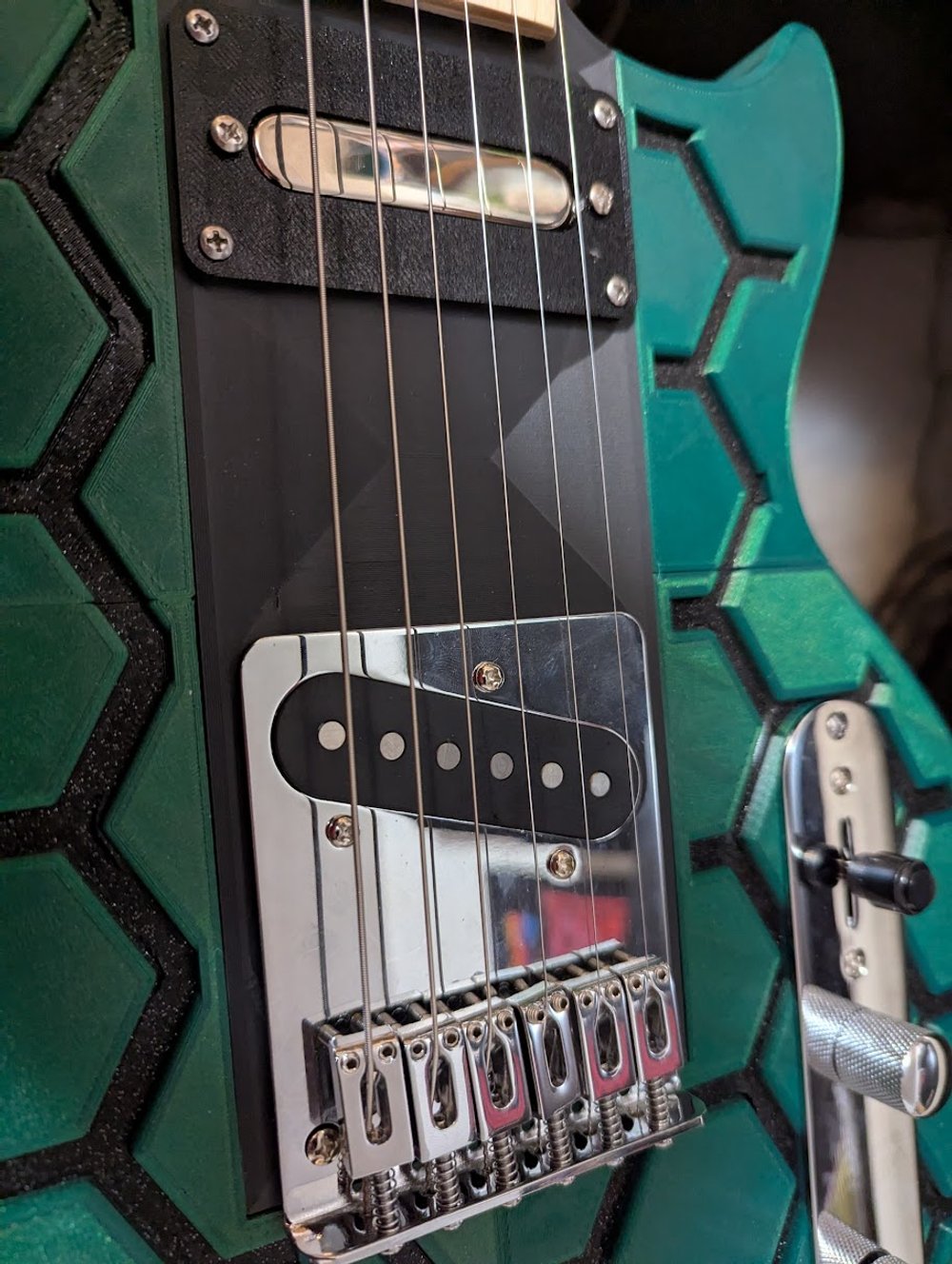 "I recently completed and have been playing my Modular Les Paul Tiles guitar. I found the instructions easy to follow" - Dave L