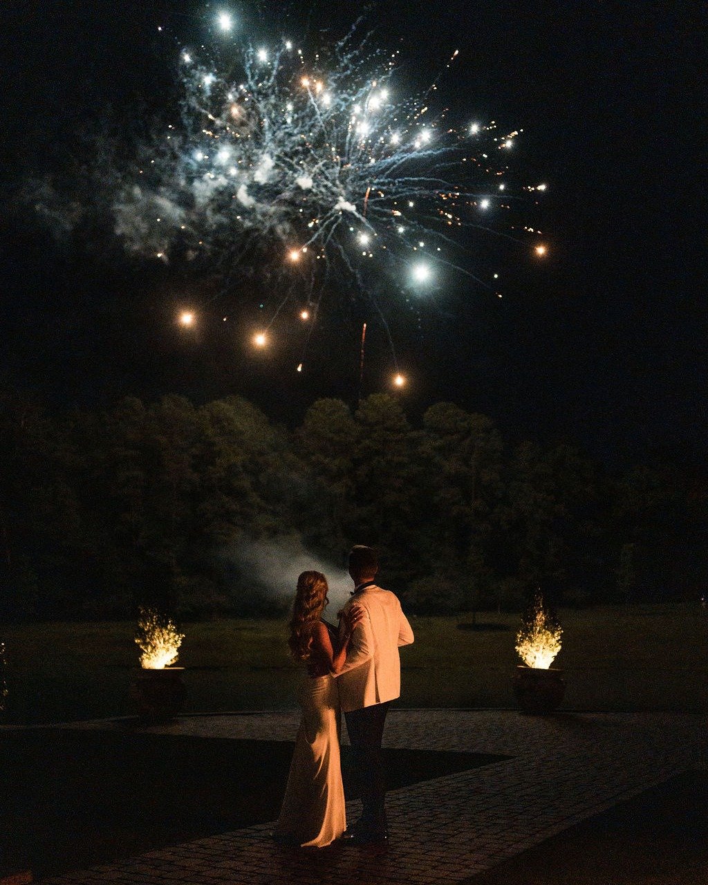 Ending your wedding night with fireworks? That&rsquo;s straight out of the movies&mdash;and we&rsquo;re all for it! 🎆

Wishing a joyful 4th of July to our amazing customers, hardworking team, and incredible vendors we&rsquo;ve had the pleasure of wo