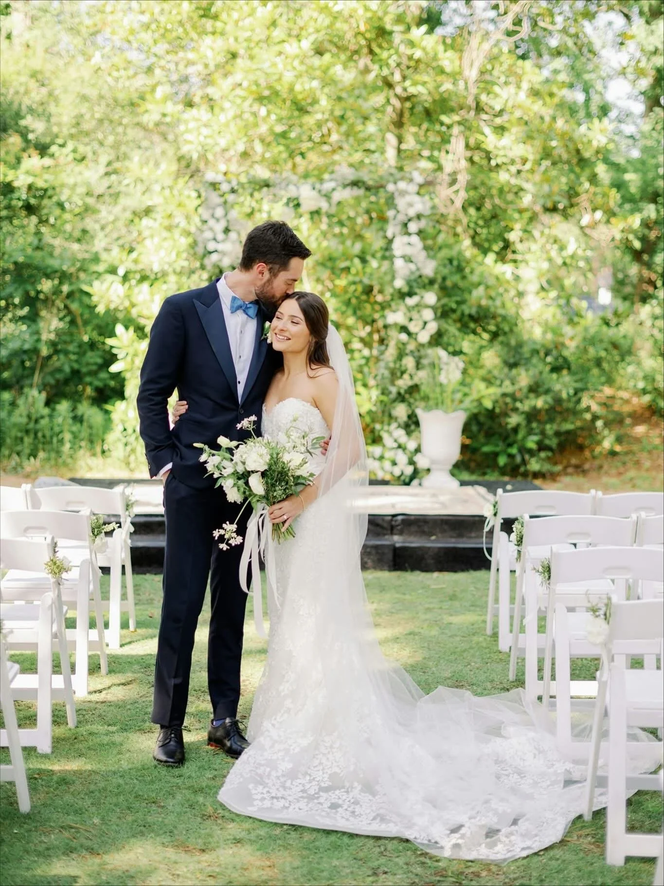 Chairs set, lights on, tent up&mdash;this wedding was magical from start to finish. And seeing the bride dance the night away? Pure joy! 🤍

Venue: @houstonarboretum
Planner: @whitney.gold.events
Rentals: @anyoccasiontentsevents 
Rentals: @aztecusa
R