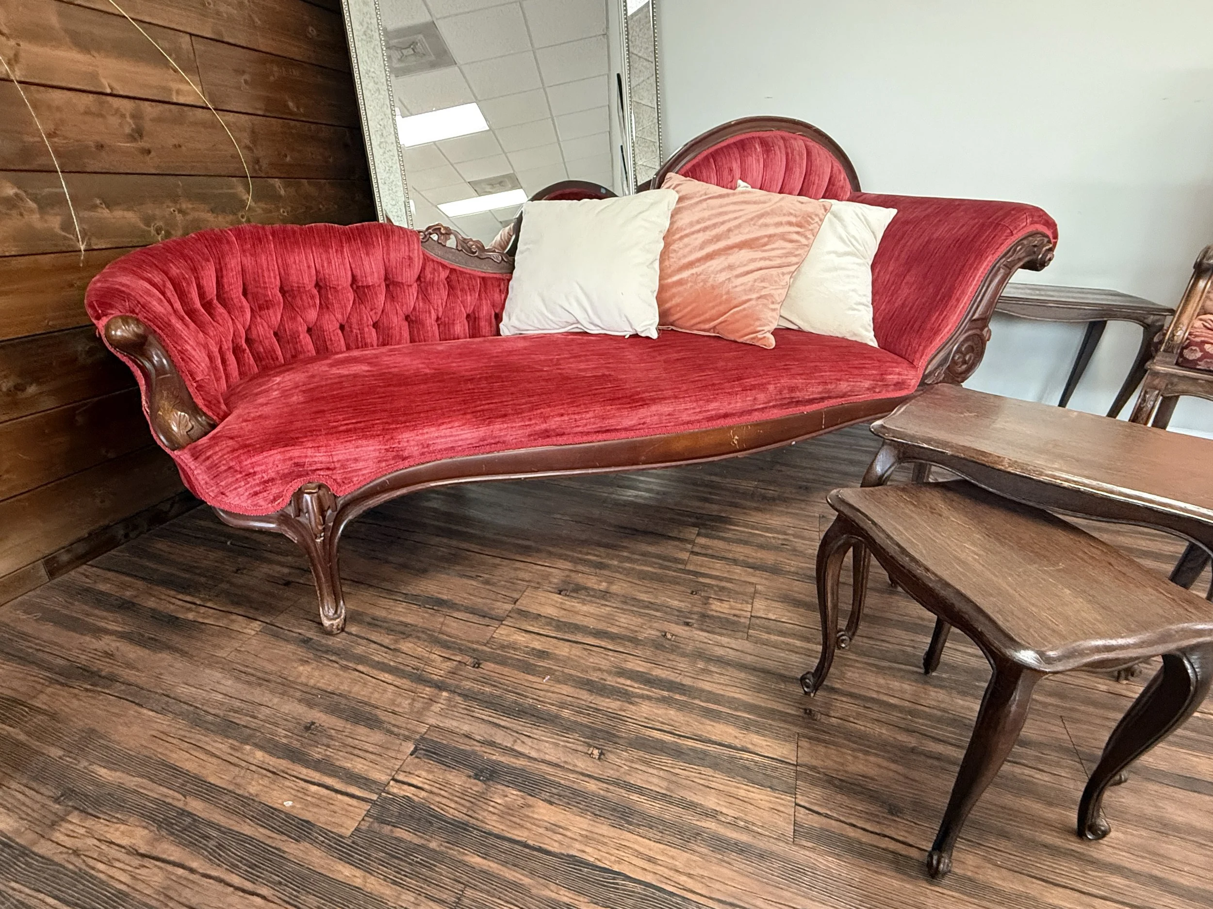 zsa zsa fainting couch.JPG