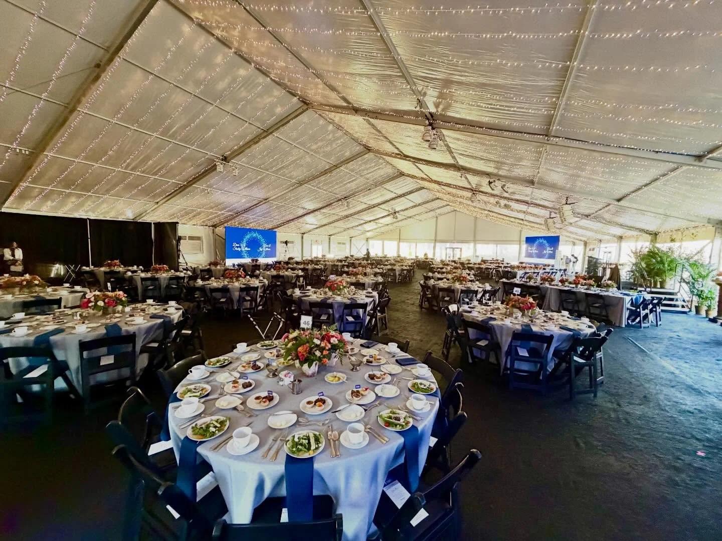 Great events start with the right rentals and end under the perfect glow. Let us help bring your next celebration to life! #eventrentals #houstoneventrentals #houstonevents