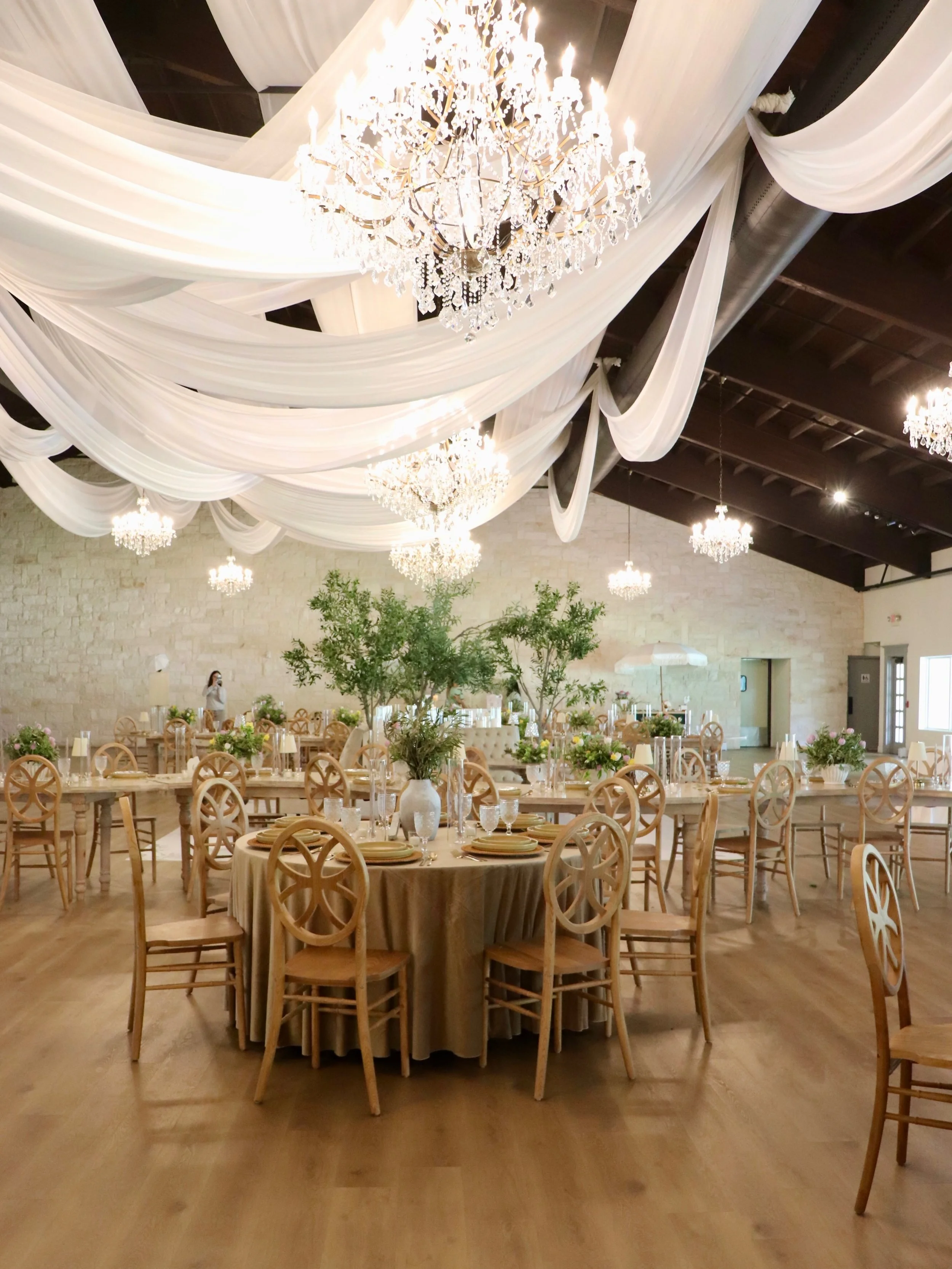 We still can&rsquo;t get over @blossomandbloomhtx&rsquo;s anniversary party! ✨ From our beloved Clover Chairs to our Camilla Chairs and new Marie Cafe Tables, every detail came together so beautifully. 🥳

Venue: @briscoemanor
Planner &amp; Florals: 