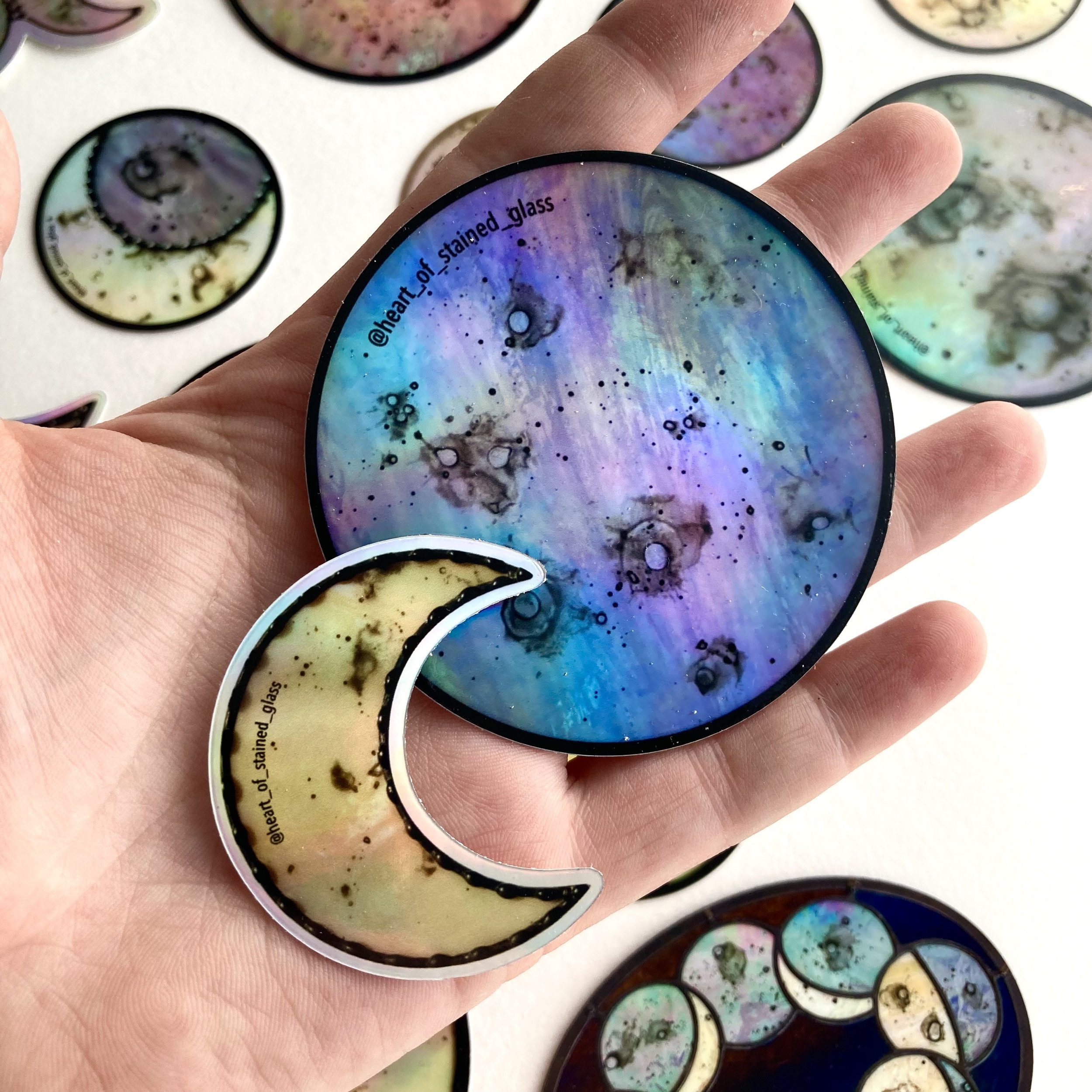 HeartOfStainedGlass_IsabelleRaymond_Montreal_StainedGlass_MoonStickers_Holographic_Combo2po3po.jpg