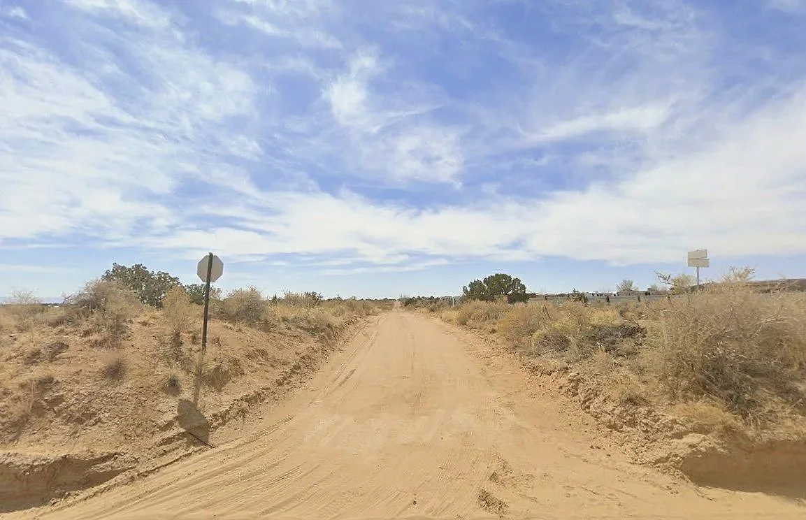 Land+4.jpg