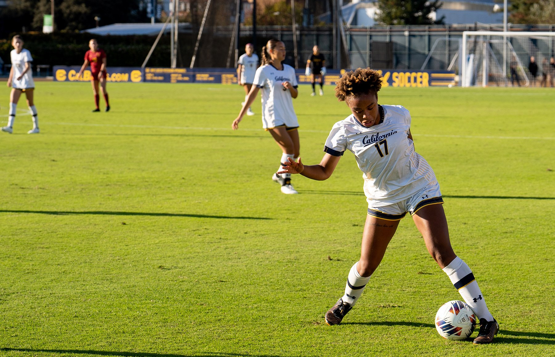 Duel with champions: Women’s soccer ties against Stanford
