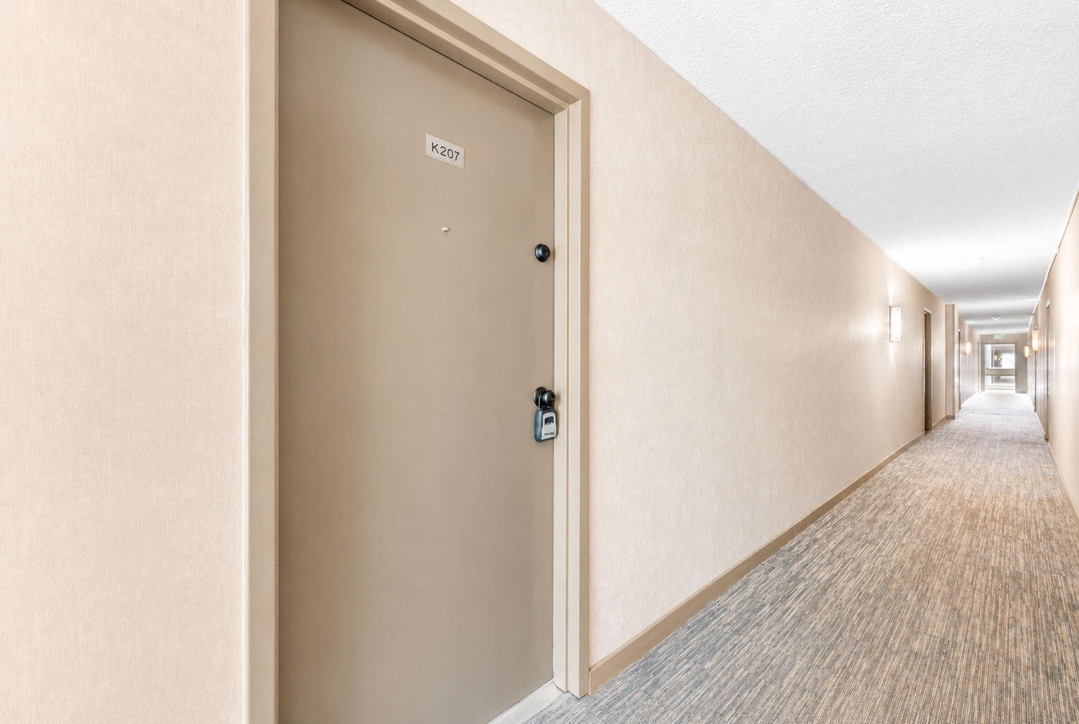 AI money shop - Hallway.png
