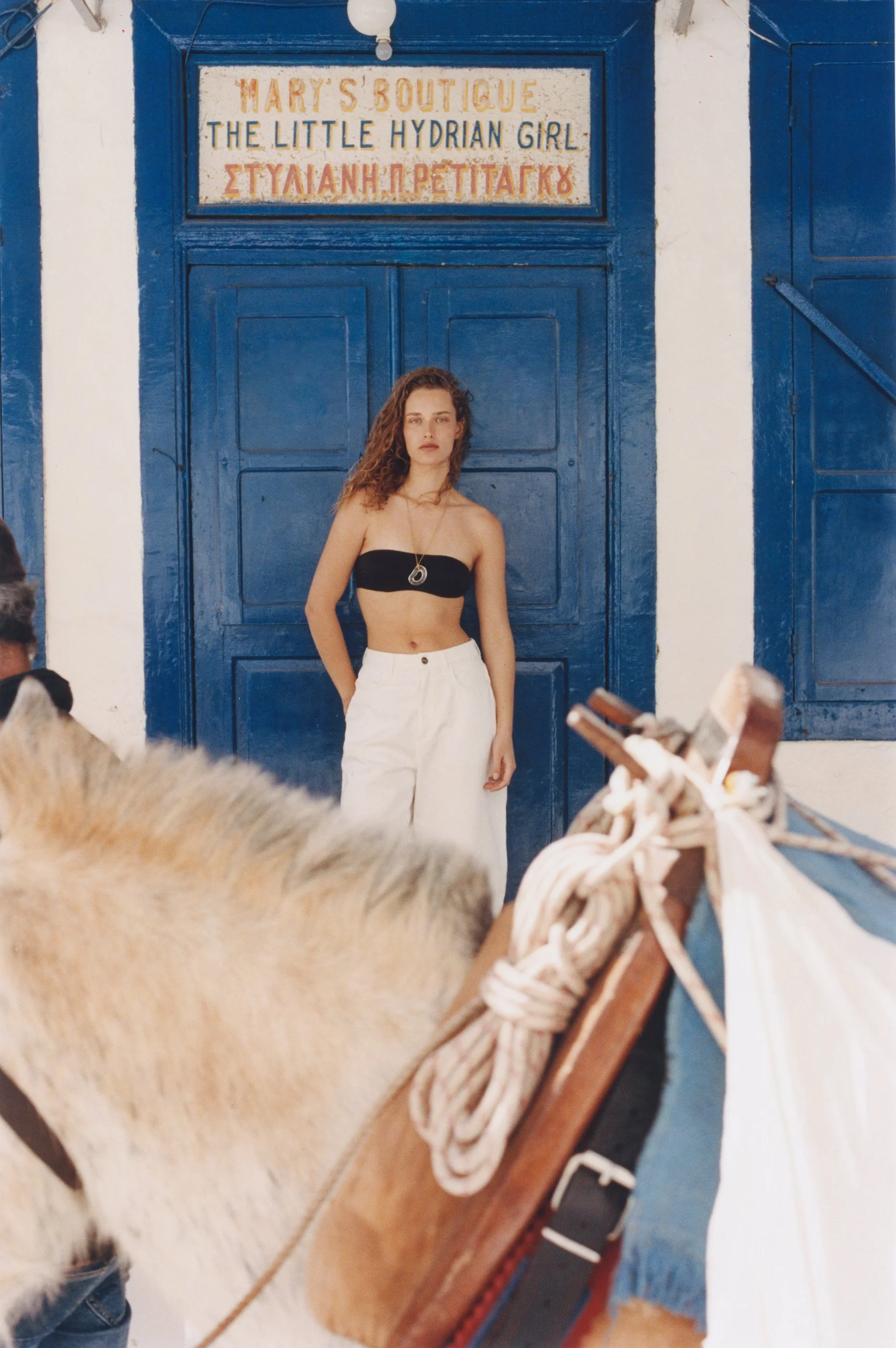 tricja-cotterrill-puss-puss-magazine-hydra-island3920011.jpg